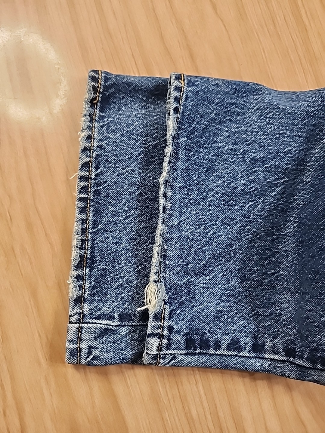 Vintage Levis With Big E Leather Patch Acid Wash Blue Low Loose Sz 26×32 Frayed
