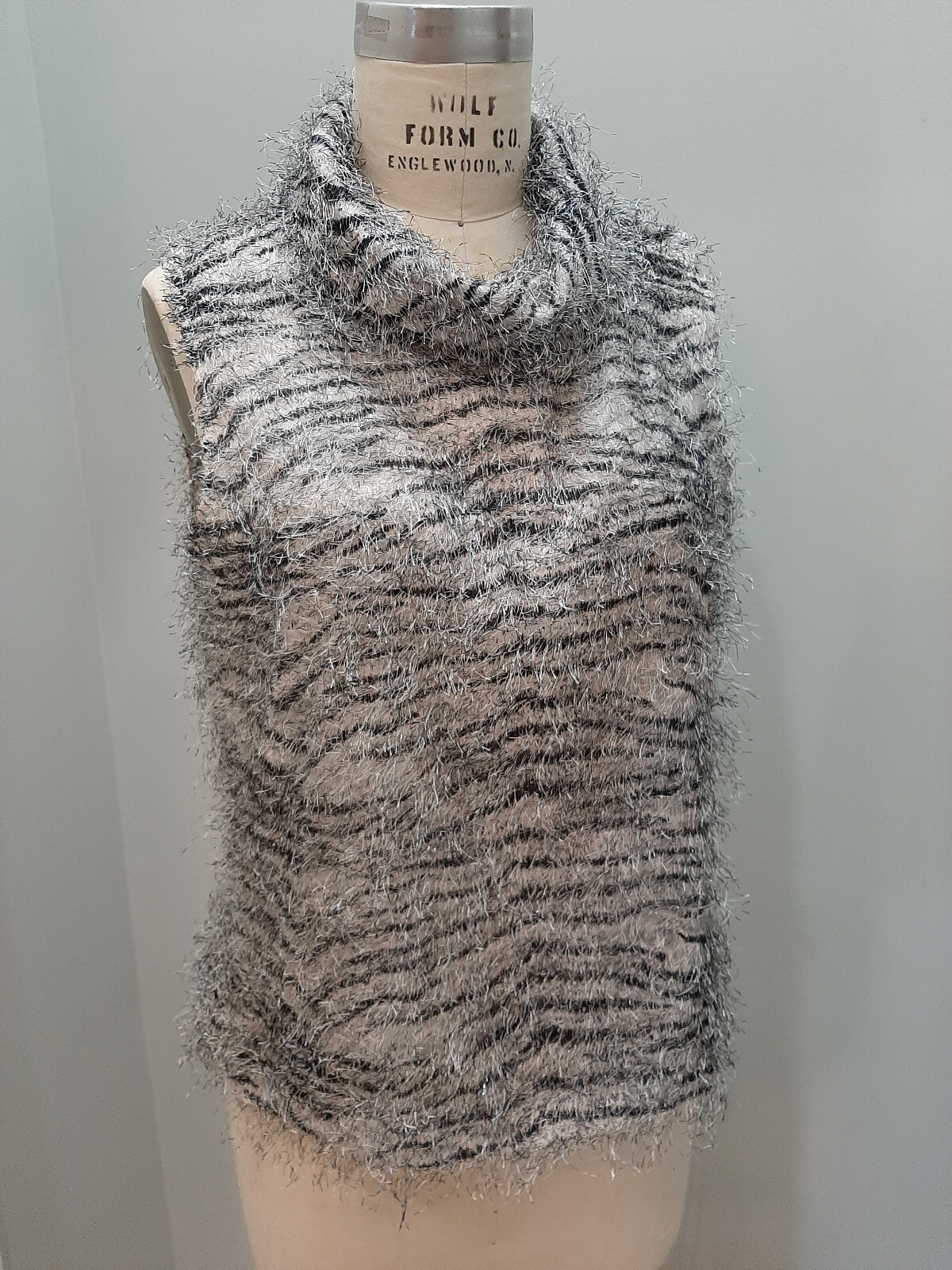 Vintage 80s Vue Point Womens Sleeveless Animal Print Fuzzy Eyelash Yarn Blouse L