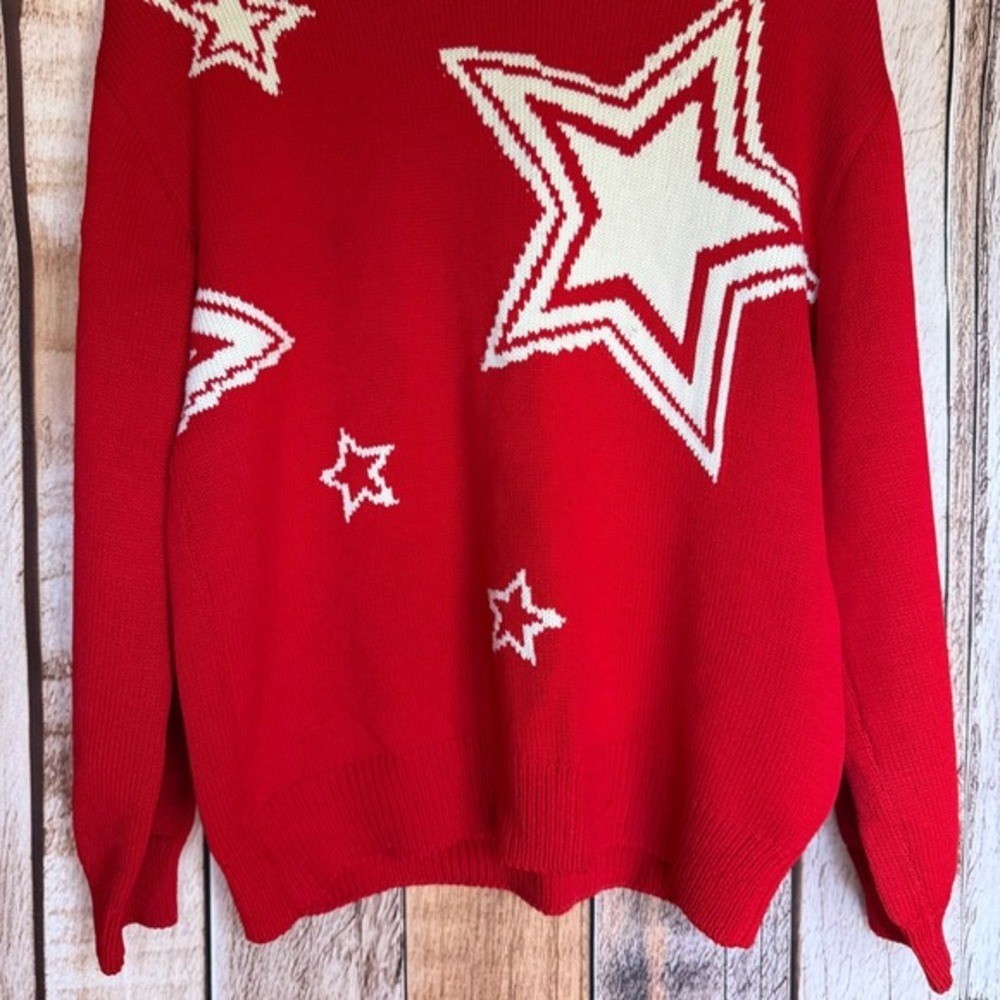St. John Collection Red Star Intarsia Sweater Holiday Christmas Vintage Medium
