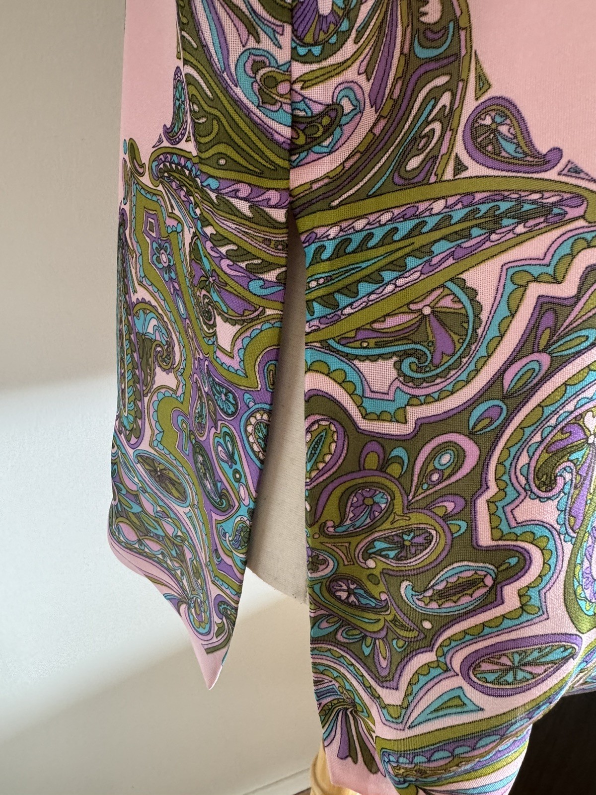 Vintage Anne Rubin Imports 1960s Silk Couture Italy paisley pink Top