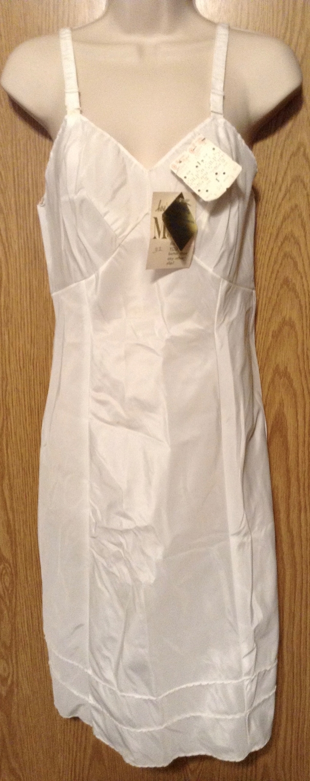 NWT Vintage Full Slip Sz 32 Wonder Maid White Tafredda Non Cling Molded Magic