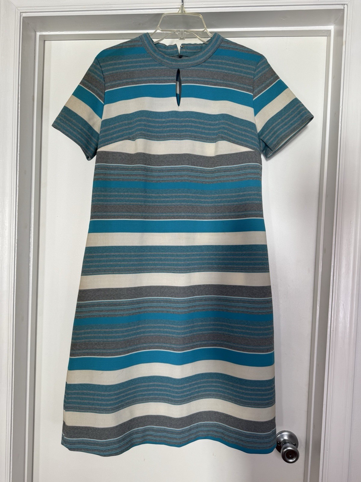 Vintage Lady Carol Of New York Poly Blue White Gray Striped Dress Cut Out Detail