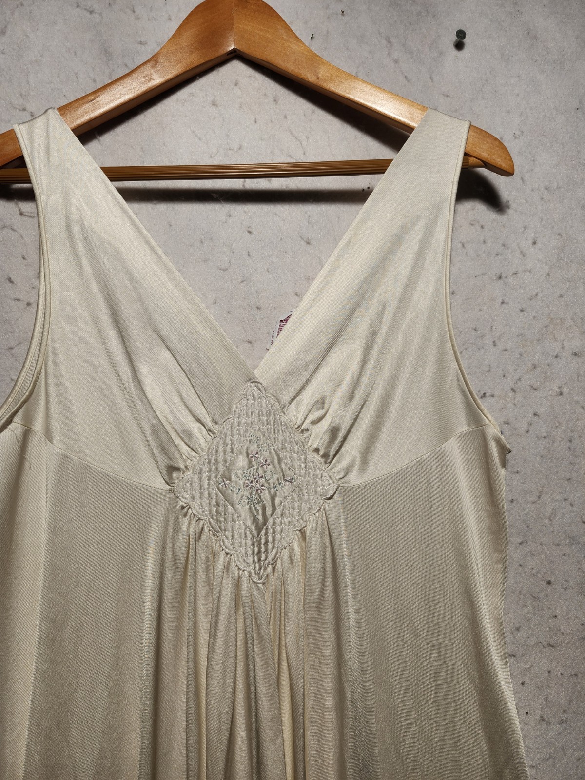 Vintage Vanity Fair Goddess Nightgown Embroidered Size Large Made In USA