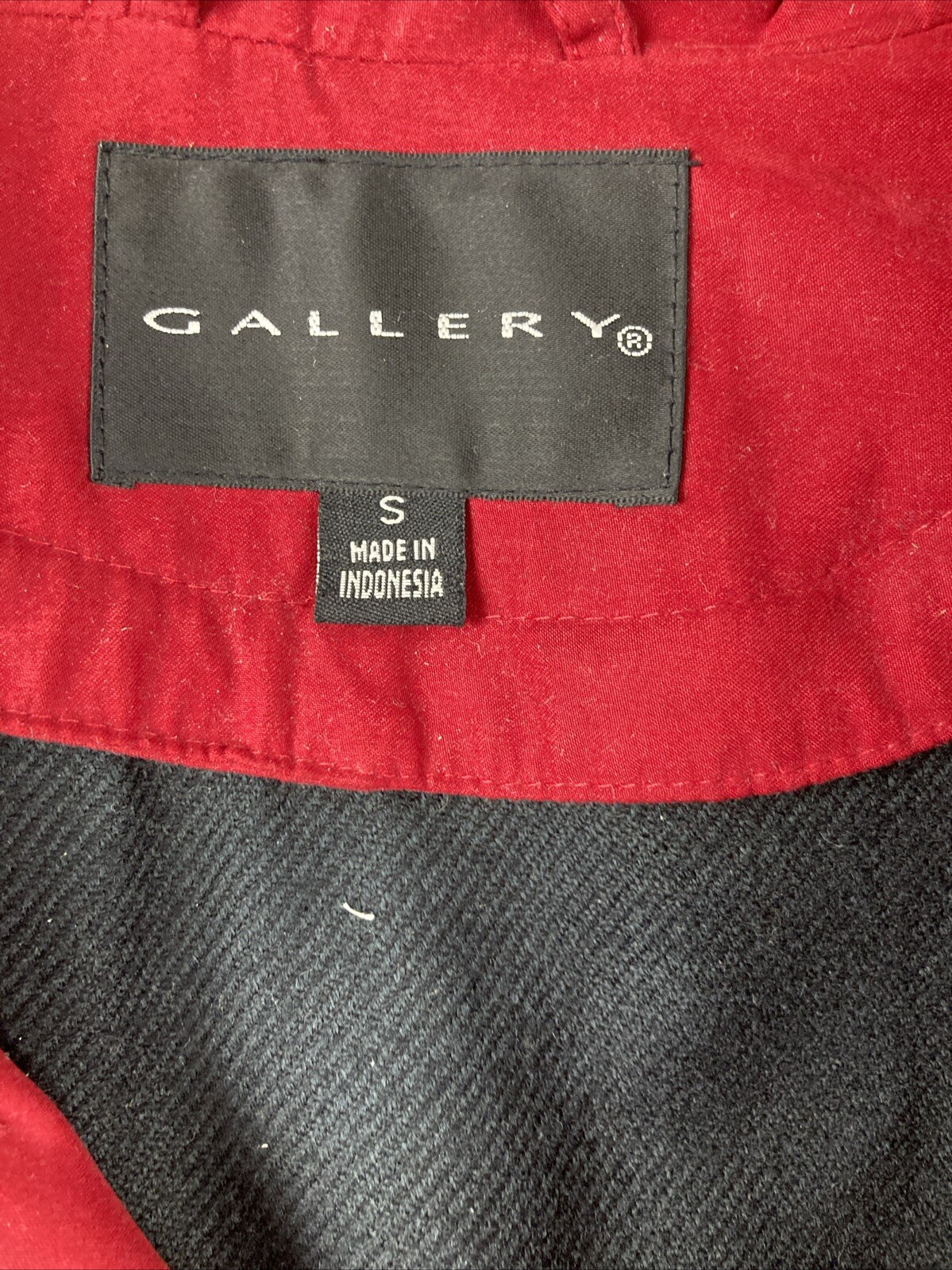 Vintage Gallery Women Size Small Red Mid Length Shoulder Pads Button Coat Jacket