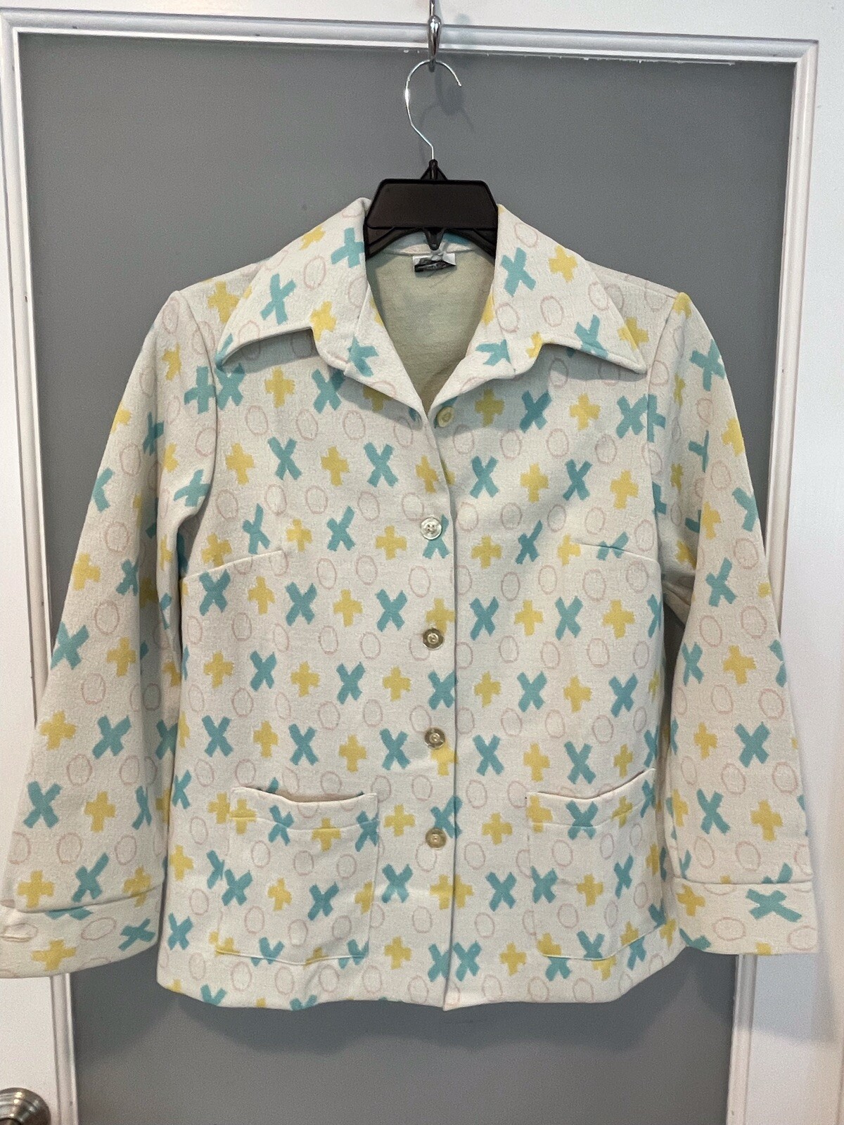 NIKKI WOMEN’S Vintage 70’s Style XO Pattern – Great Vintage Look !Size M/L