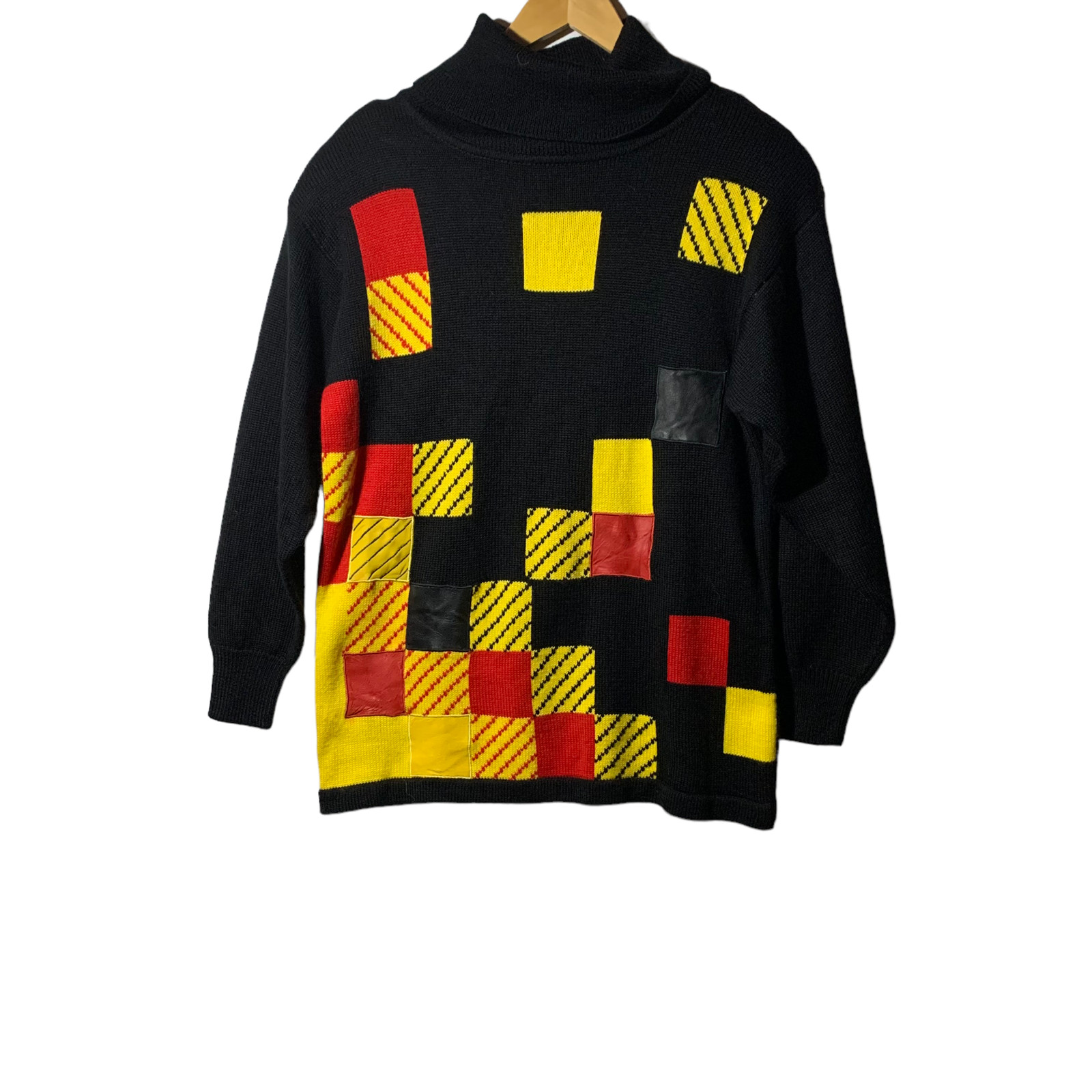 Suzelle Vintage Abstract Sweater wool blend Size small Vintage