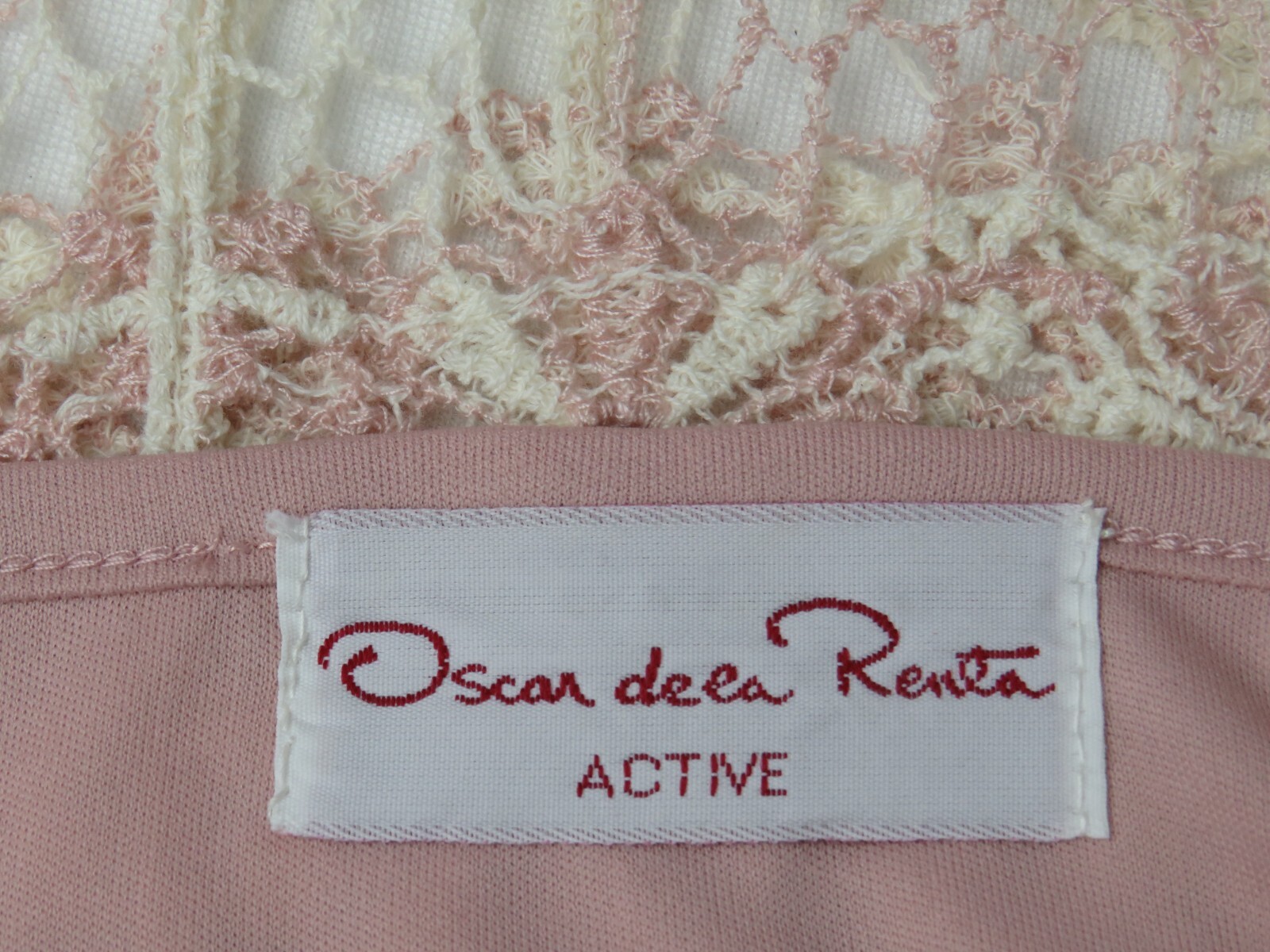 VTG 1980s 90s OSCAR DE LA RENTA ACTIVE FLORAL CROCHETED LACE TOP CREAM MAUVE