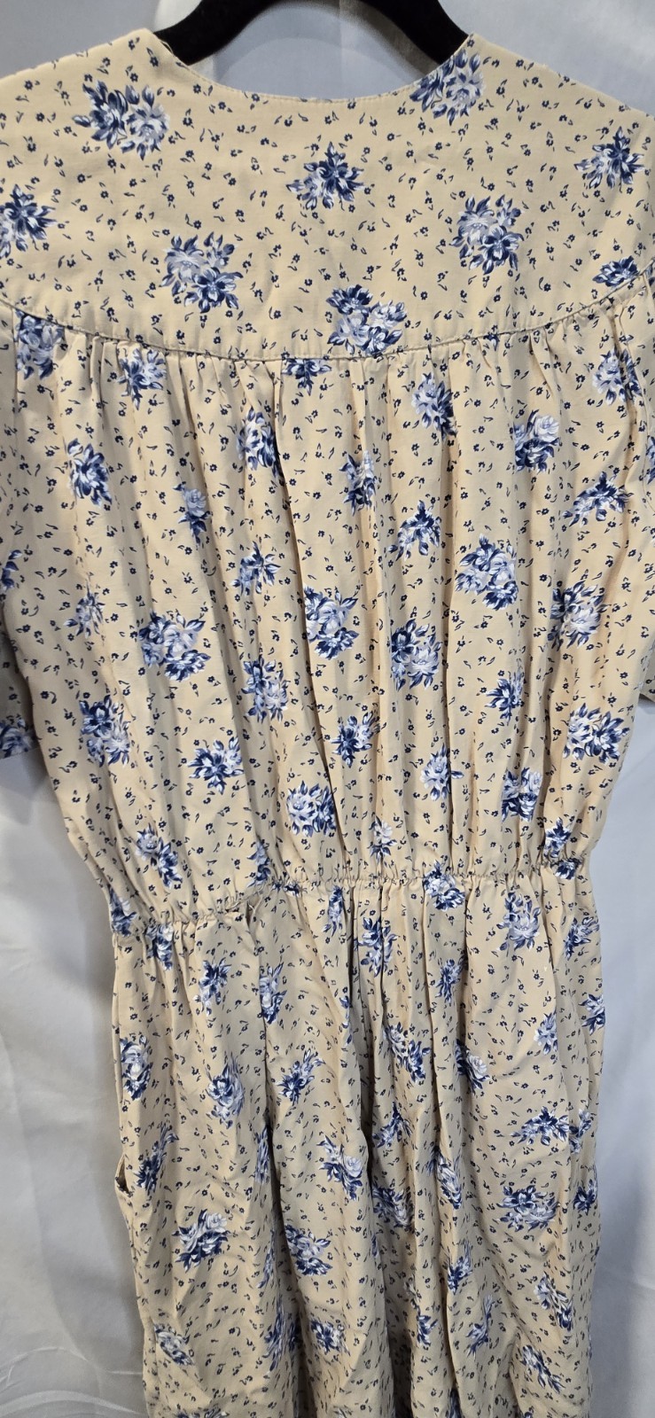 Vintage S.L. Petites Romper Size 12 Beige With Blue Flowers Pockets