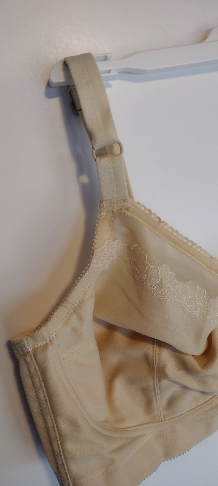 Vintage NWT Goddess Bra Size 40B-BEIGE Style 304 Soft Touch No Wire FULL COVER