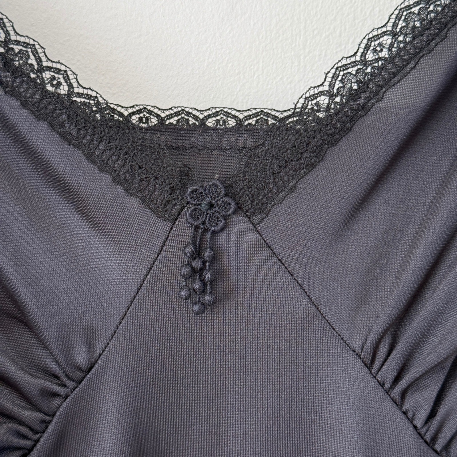Vintage 70s 80s Sears Black Full Slip Dress Antron III Nylon Size 40 Large Retro