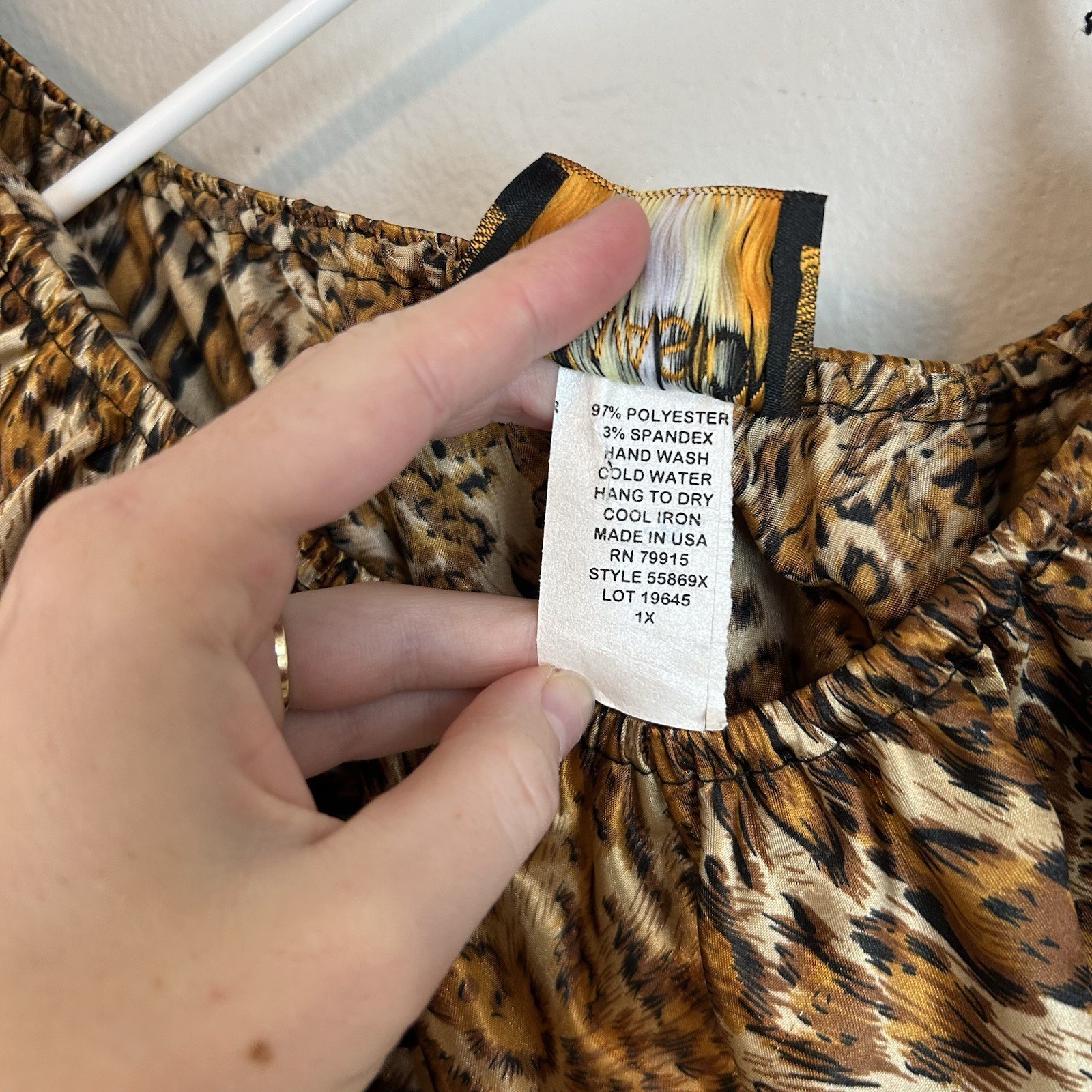 Vintage 60s Leopard Sateen Capri Balloon Pant Jumpsuit Sz XL Ruffe Neck Animal