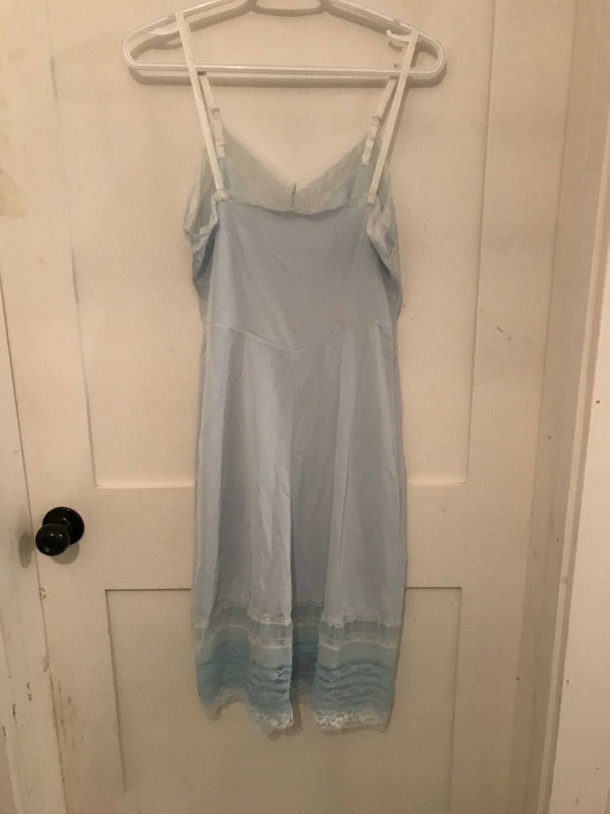 Vintage Luxite by Kayser Baby Blue Nylon Lace Hem Full Slip Womens Size 34
