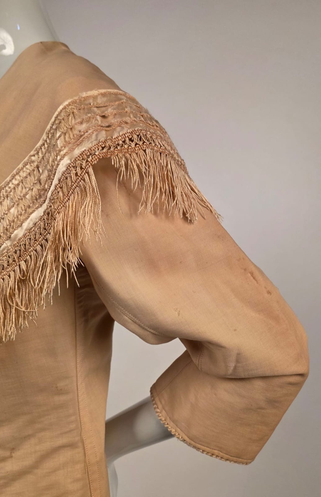 EDWARDIAN BLONDE BENGALINE JACKET W SILK FRINGE TRIM – AS ACQUIRED