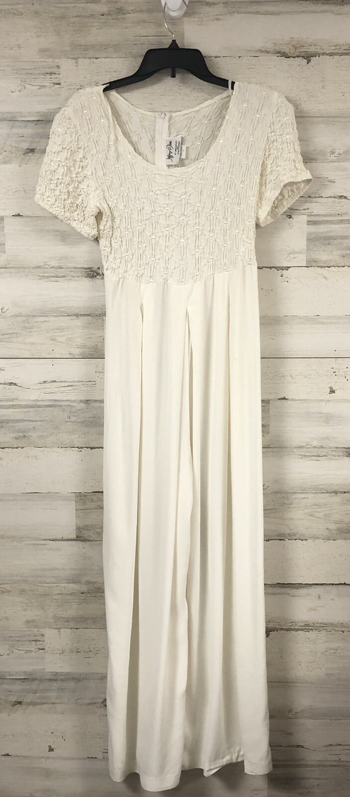 Jeffery & Dara White Jumpsuit 10 Textured Bodice Empire Waist Romantic Feminine
