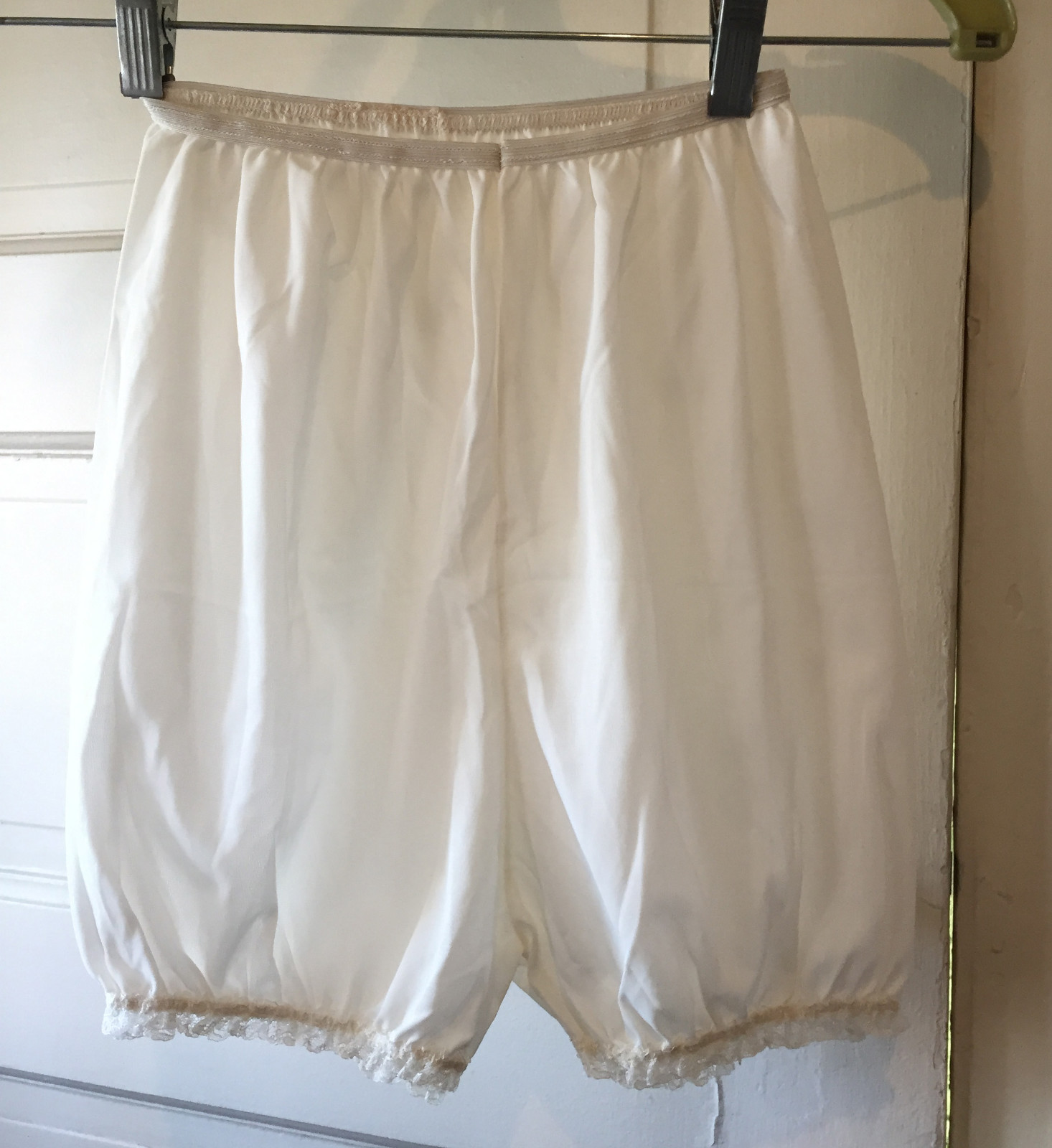 White Puffy Panties Panty Bottoms Vintage – stretch to 30″ waist