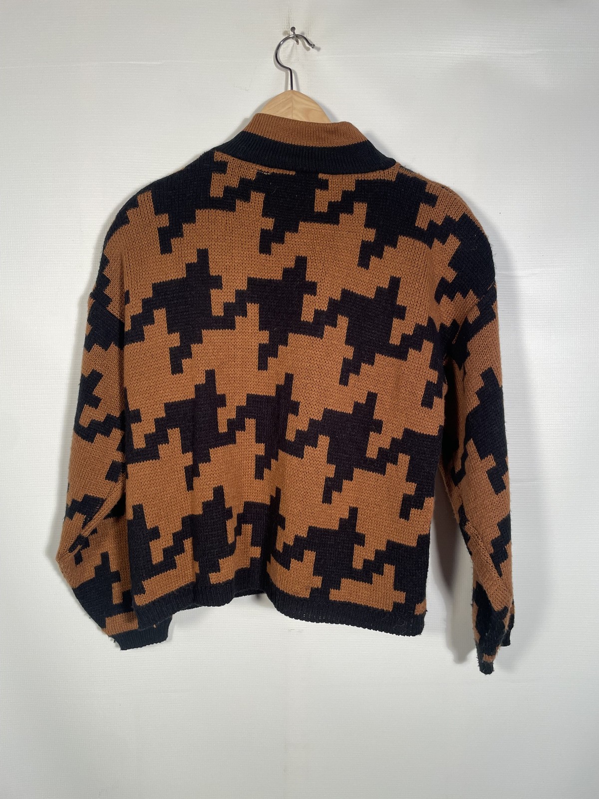 Vintage 1980s Brown Houndstooth Cardigan With Attached Collar Tie Size M
