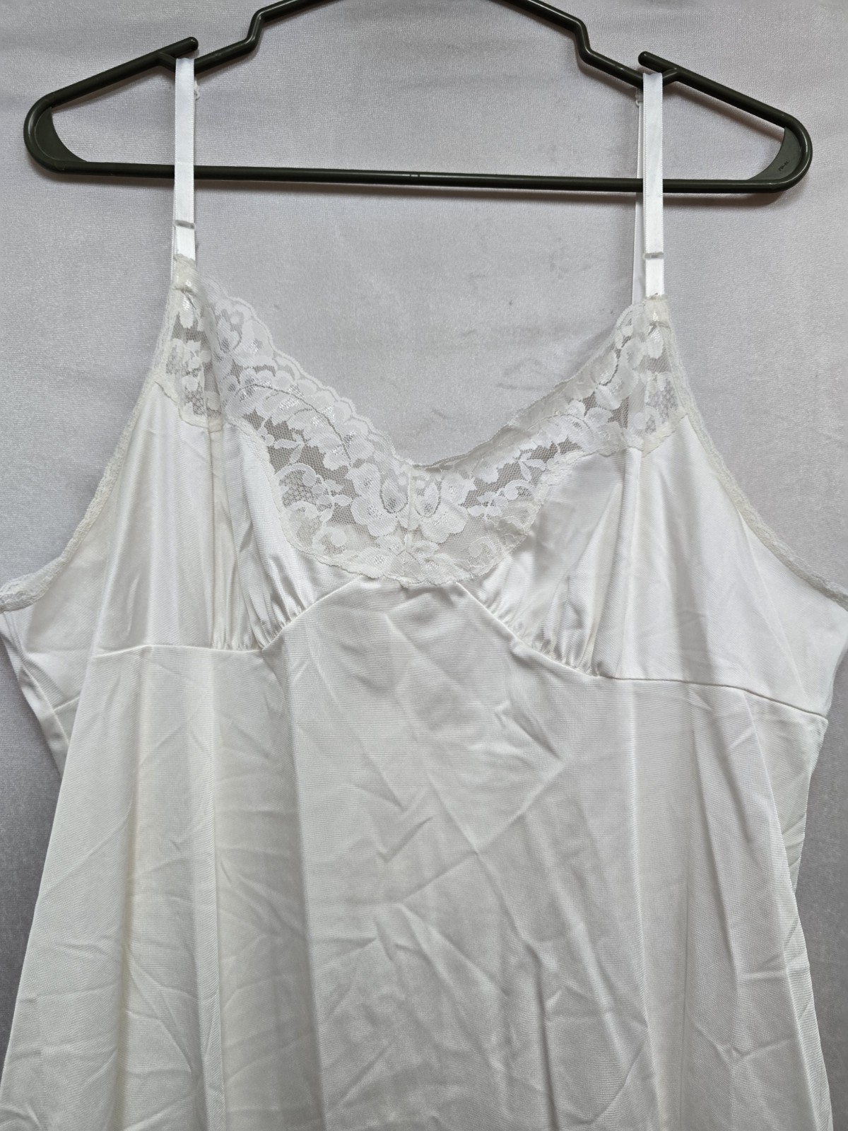 Vassarette Vintage White Nylon Slip 44 46 42