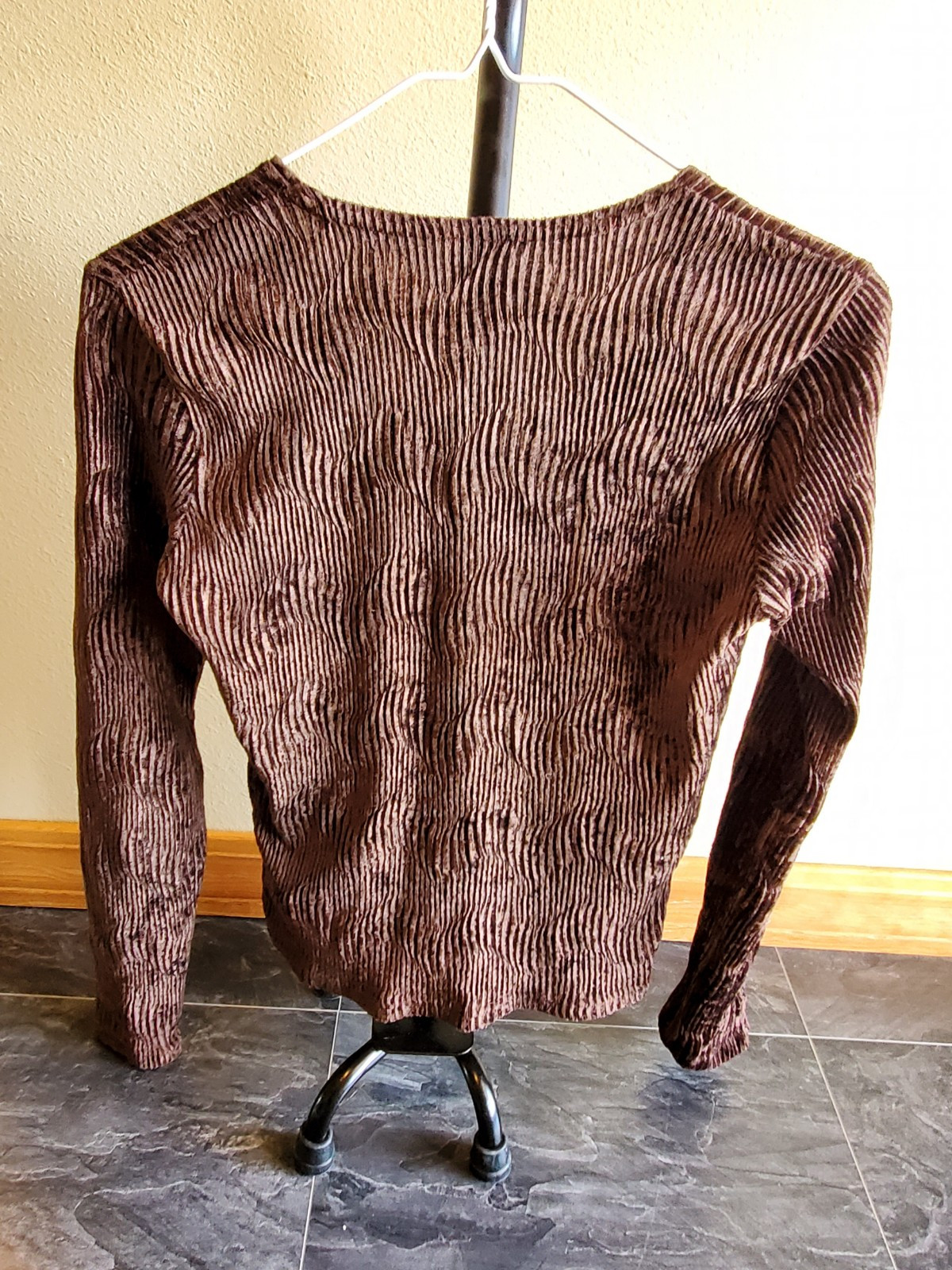 Vintage 90’s E.Y.E Essential Yarn Elements Brown Velvet Like Small Top Blouse