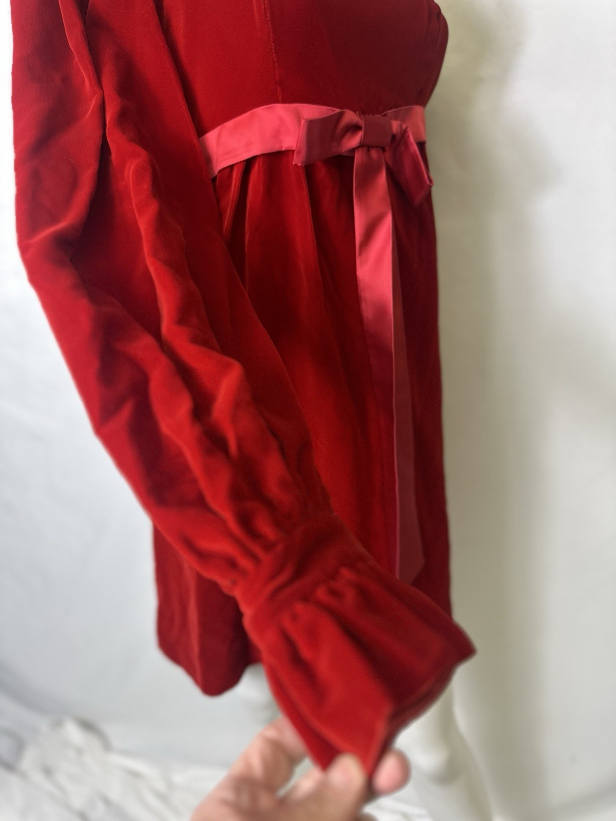 VINTAGE PERISCOPE 21 BRAND RED VELOUR DRESS Ribbon Waist Long Sleeve Size Small