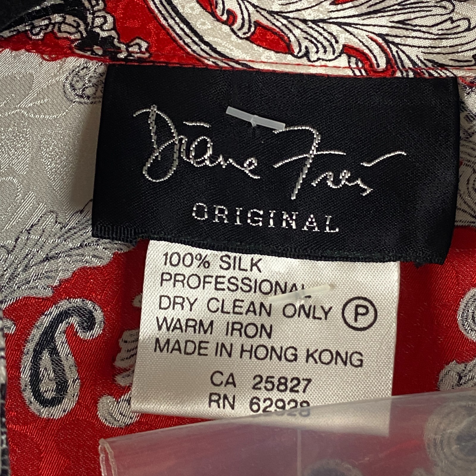 Diane Freis Silk Vintage Blouse Size L/XL Red White Black Paisley Button Up