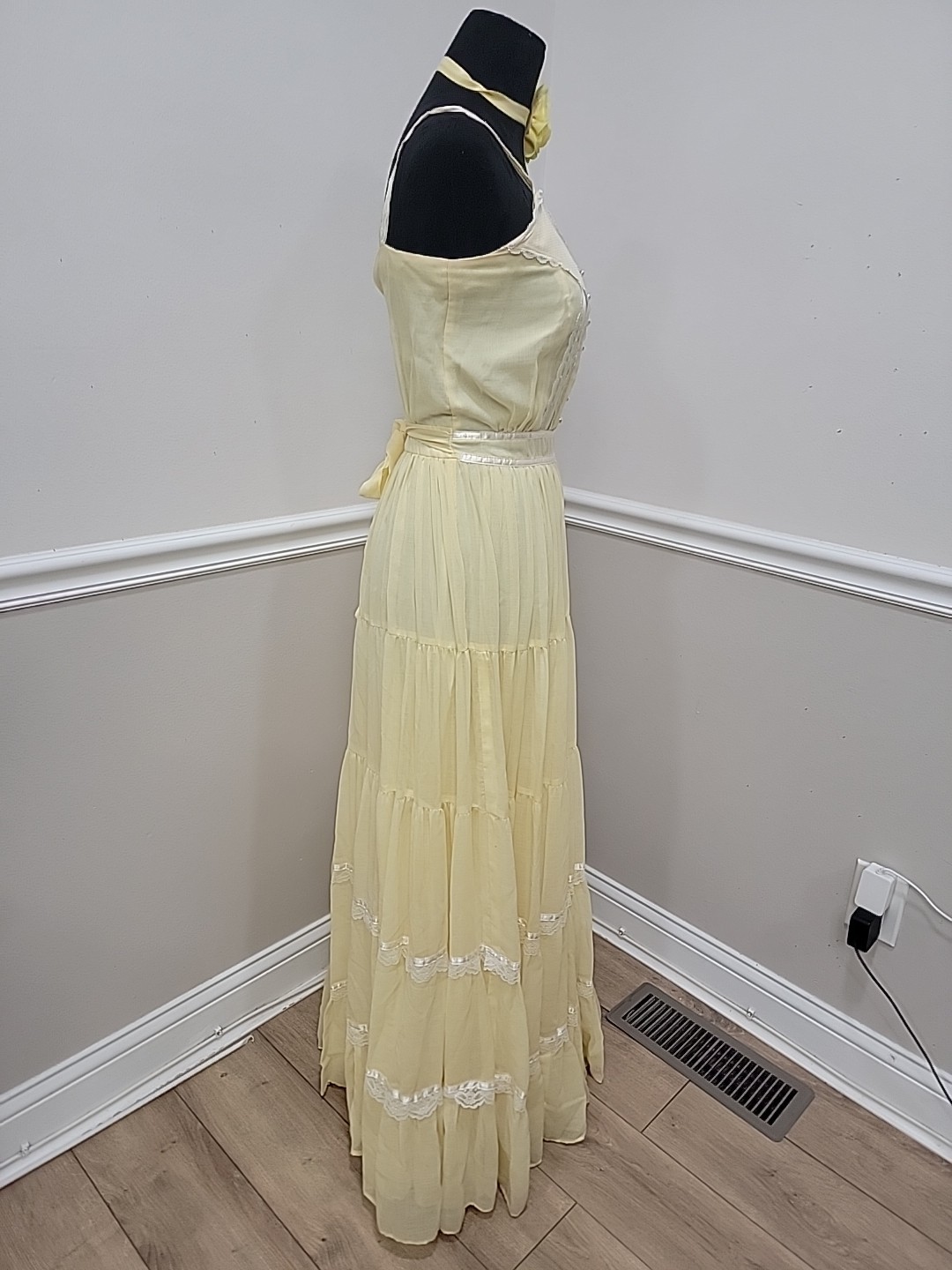 VTG 70s Gunne Sax Yellow Prairie Sundress Cottage Country Maxi