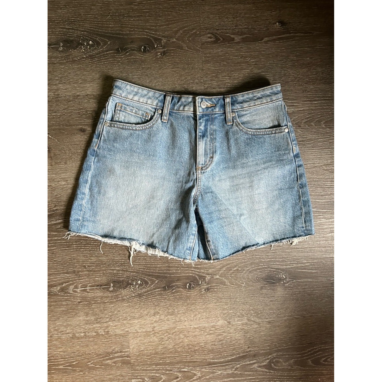NWT Victoria’s Secret PINK Size 4 Cut Off Denim Jean Shorts