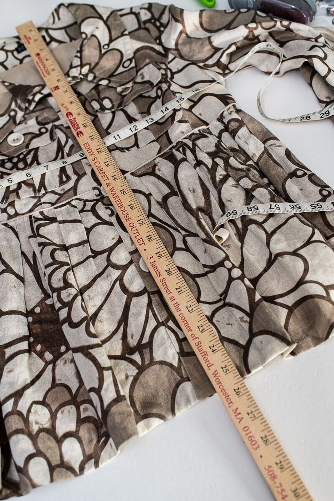 Boho Chic Size 4 Linen blazer Shacket Iridescent brown Artsy Art to wear VTG