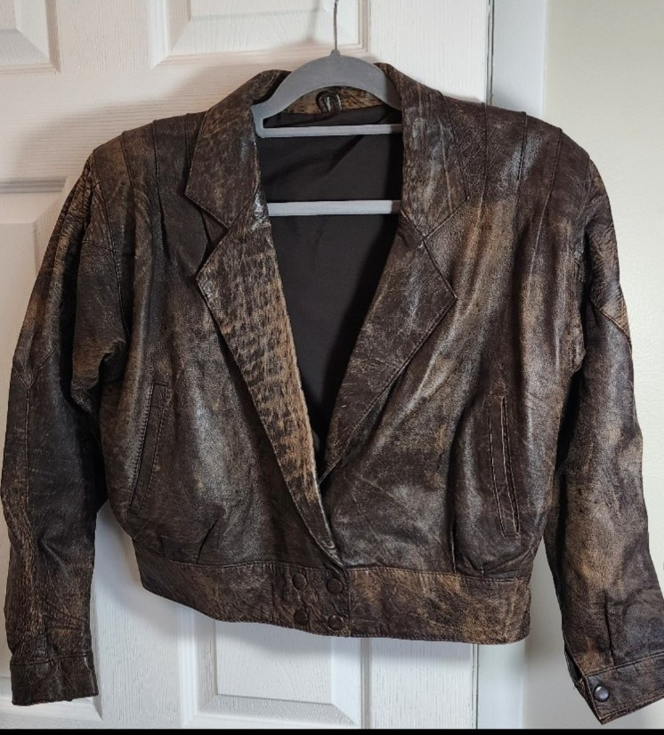 Yessica Leather bomber style jacket EU 40 US 8-10 brown distressed snap closure