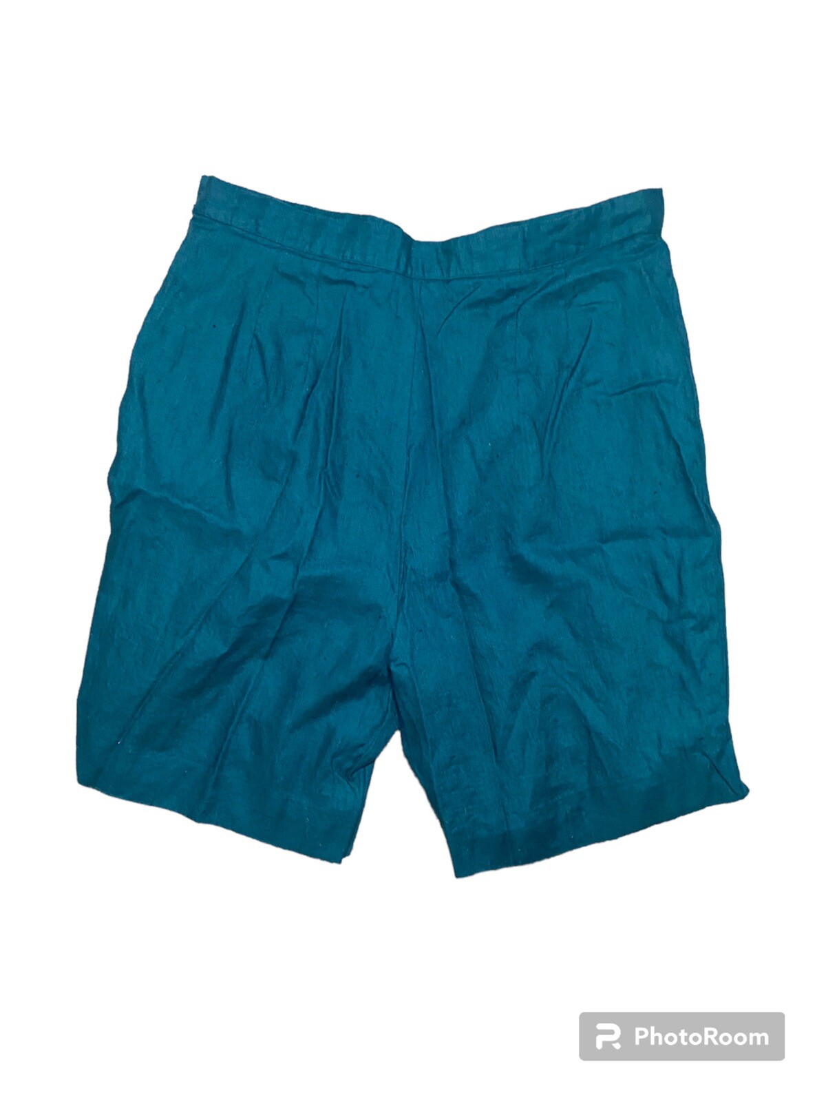 Vintage 80s Knee Length Shorts With Size Zipper And She’ll Button. Size 14.