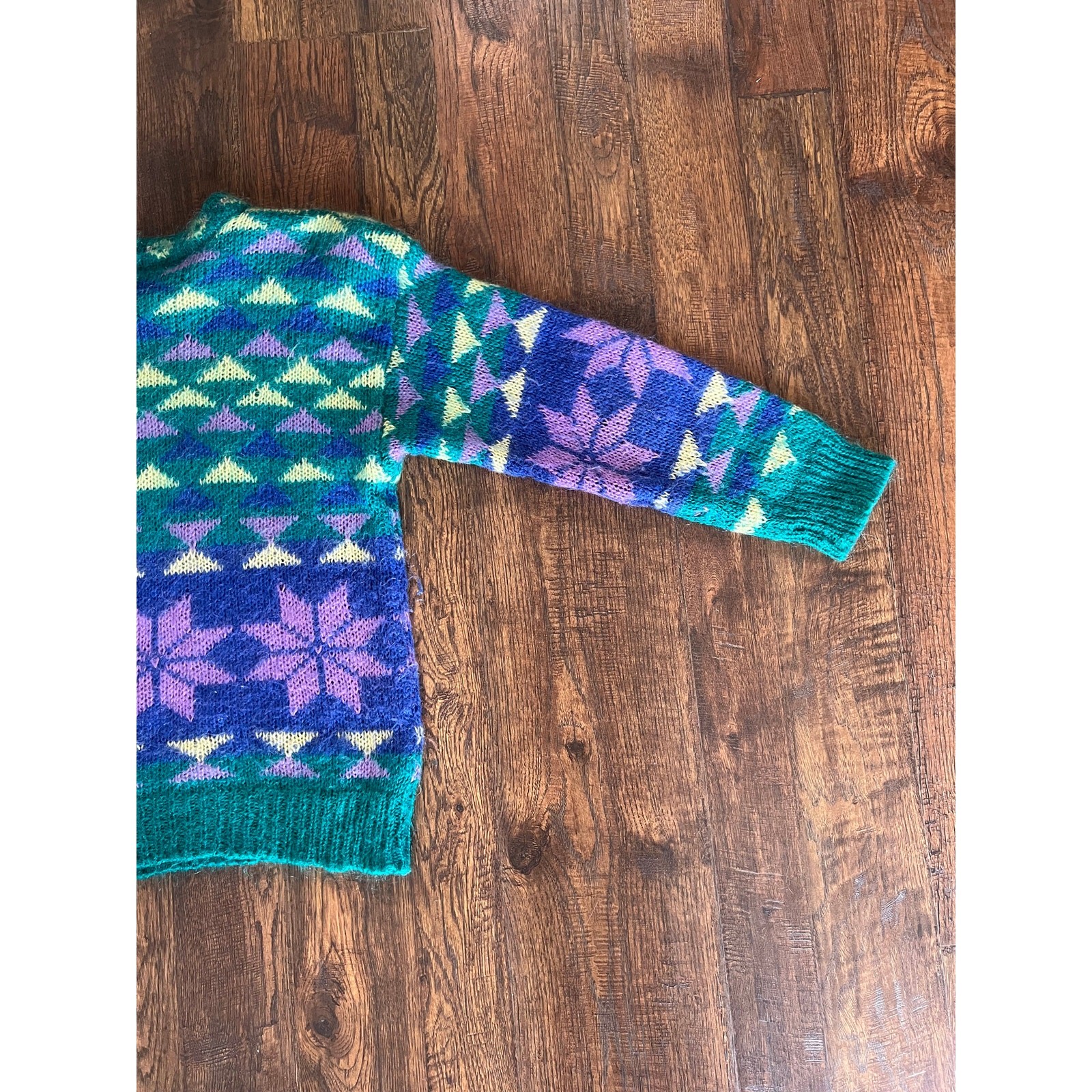 Vintage Knit Pullover Sweater – All Over Geometric Pattern – Gallagher – Small