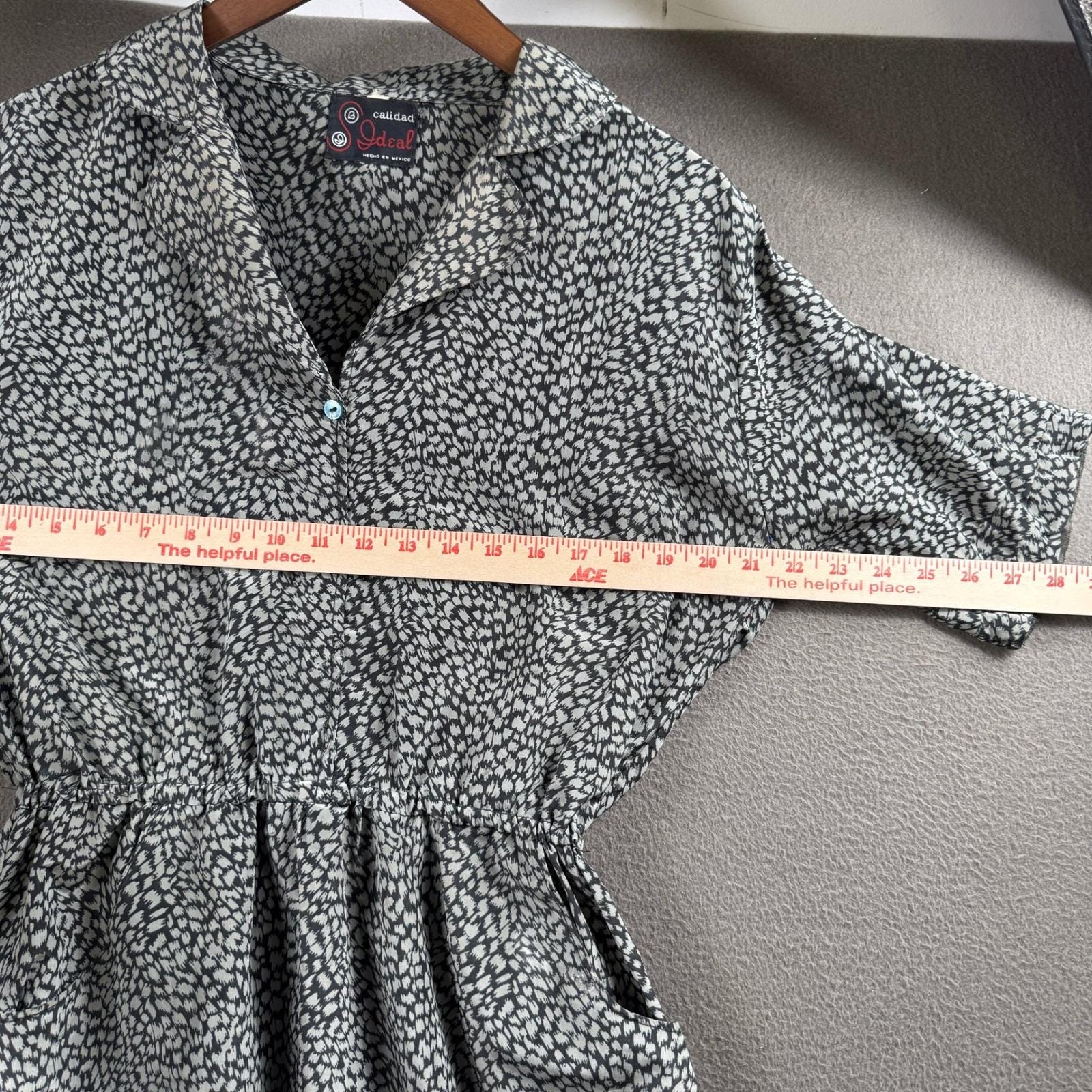 Vintage Calidad Ideal Dress Women M Gray Animal Print Button Front Collar Retro