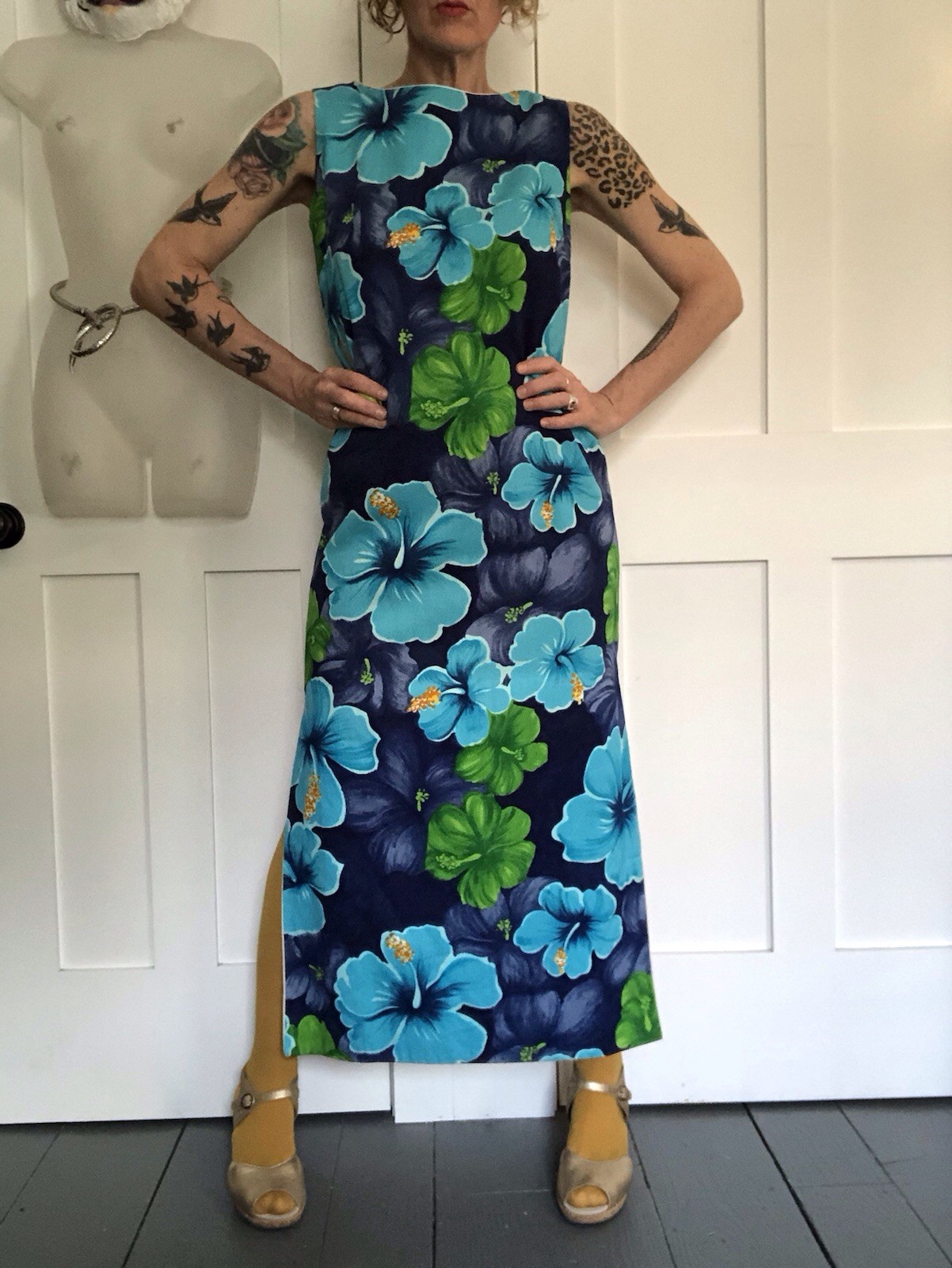 VTG Blue Hawaiian Karen Ann Maxi Dress Barkcloth Hibiscus Flower Power M 60s