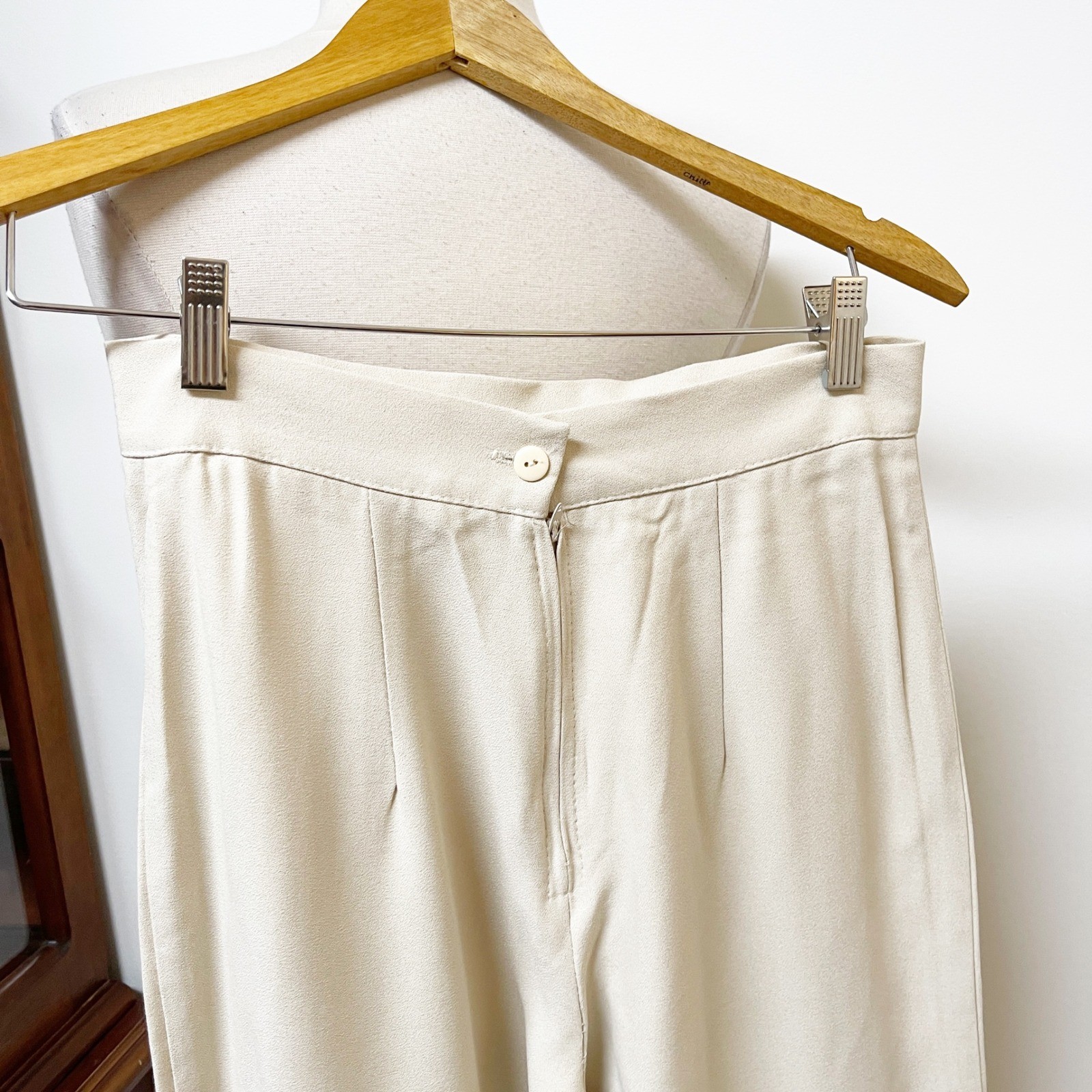 Christy Lyn Vintage Cream Two Piece Pant Set Embroidered Top Trousers Size 9/10