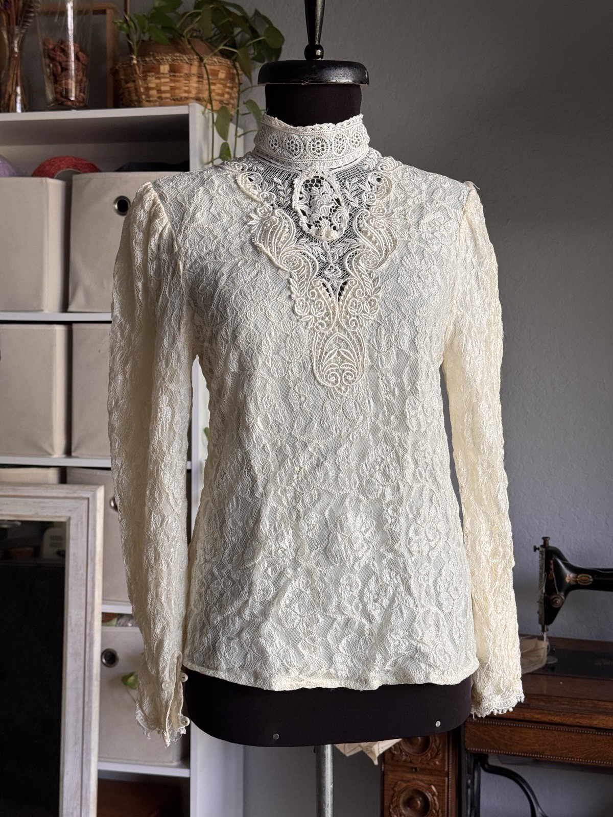 Vintage Gunne Sax Top XS Ivory Lace Victorian Jessica McClintock Romantic 70s