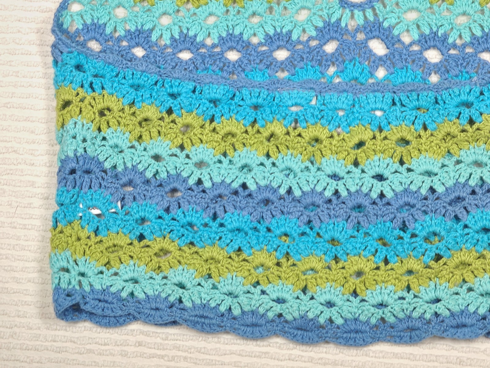1990s Crochet Halter Top Retro Stripe Fan Stitch Cotton Ramie Medium Mall Hippie