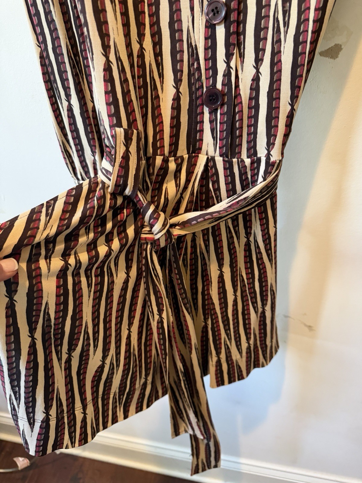 Diane von Furstenberg 100% Silk, Size 6, Retro Dress, Vintage