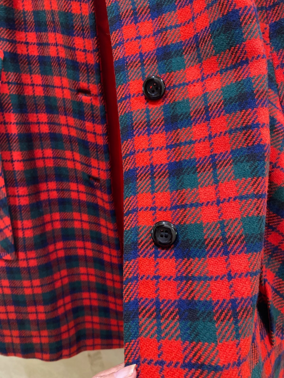 Vintage 1960s Pendleton 100% Virgin Wool Red Plaid Cape Cloak Arm Slits Satin