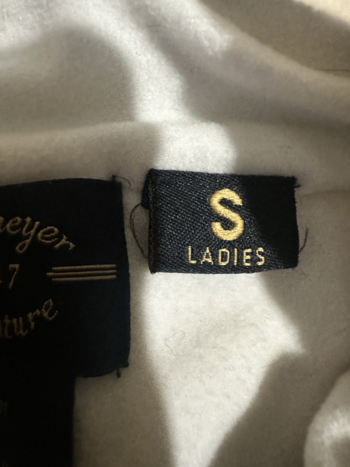 Women’s Vintage Obermeyer Wool 1947 Signature Sweater With Unique Clasp RARE