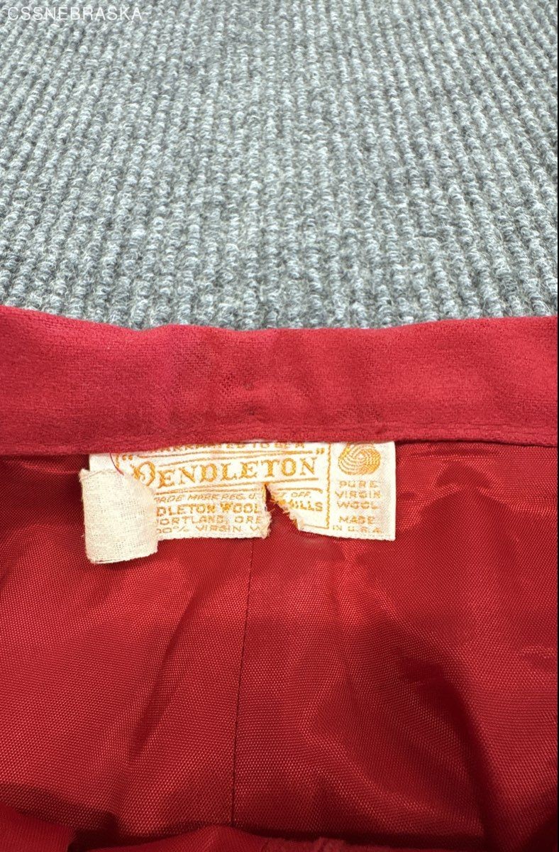 Vintage 90s Pendleton Women’s Red Virgin Wool Pleated High Rise Trousers USA