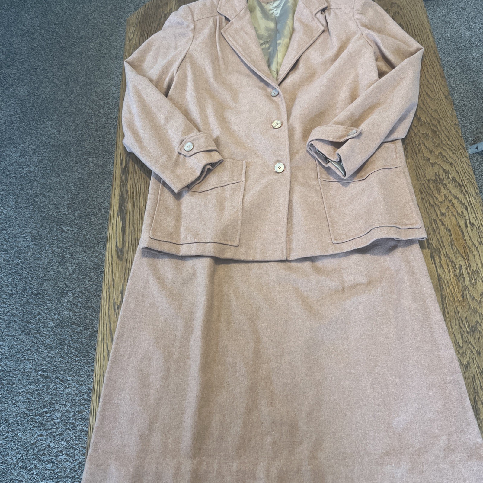 VTG 60’s Hardy Amies Mauve Satin Lined Collared Jacket Skirt Suit Set