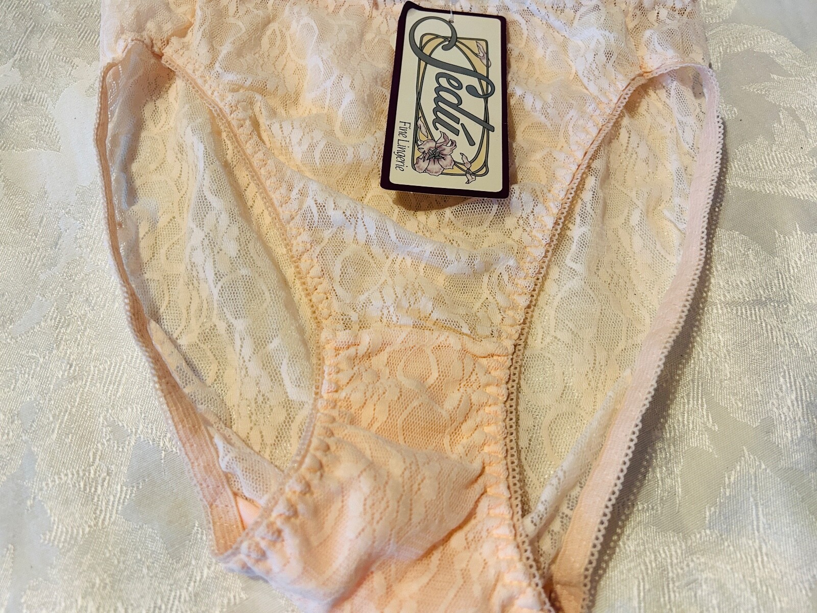 NWT Vtg SEDU’ Fine Lingerie Sheer Raschel Lace Hi Cut Panties Hips 40-41 Size 7
