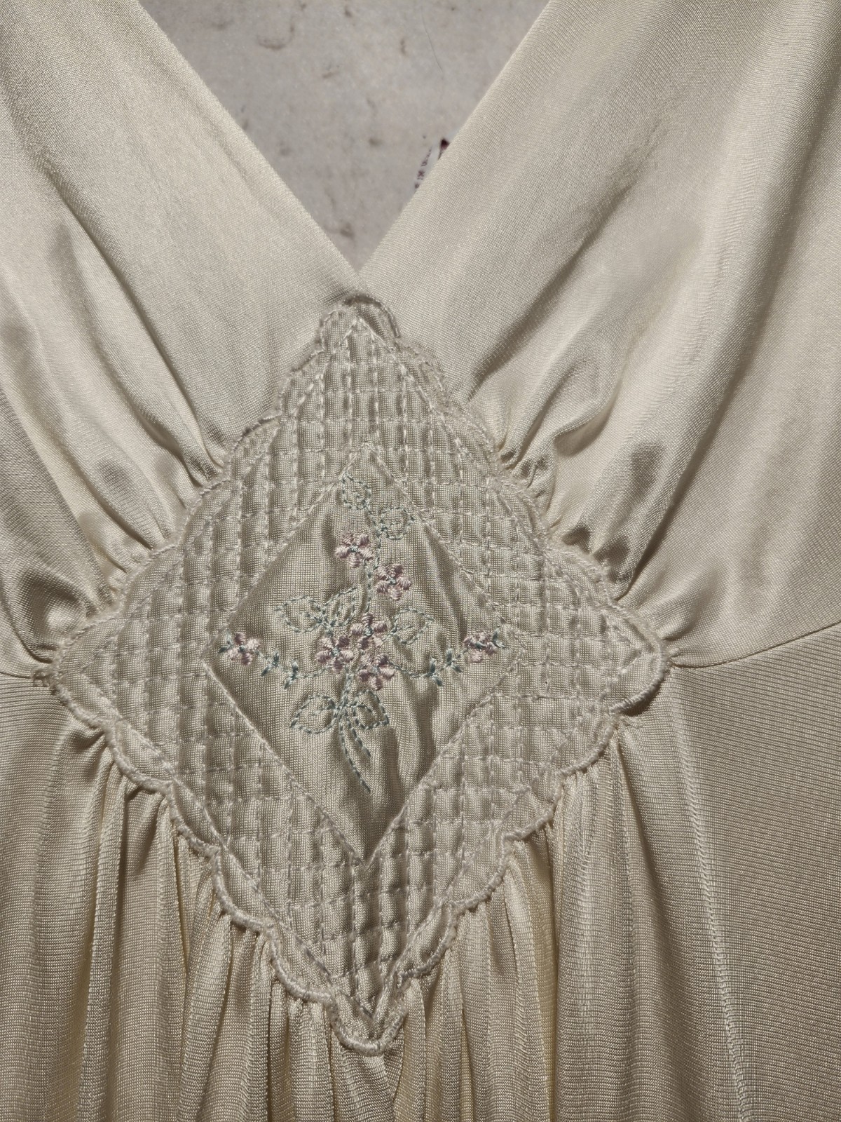 Vintage Vanity Fair Goddess Nightgown Embroidered Size Large Made In USA