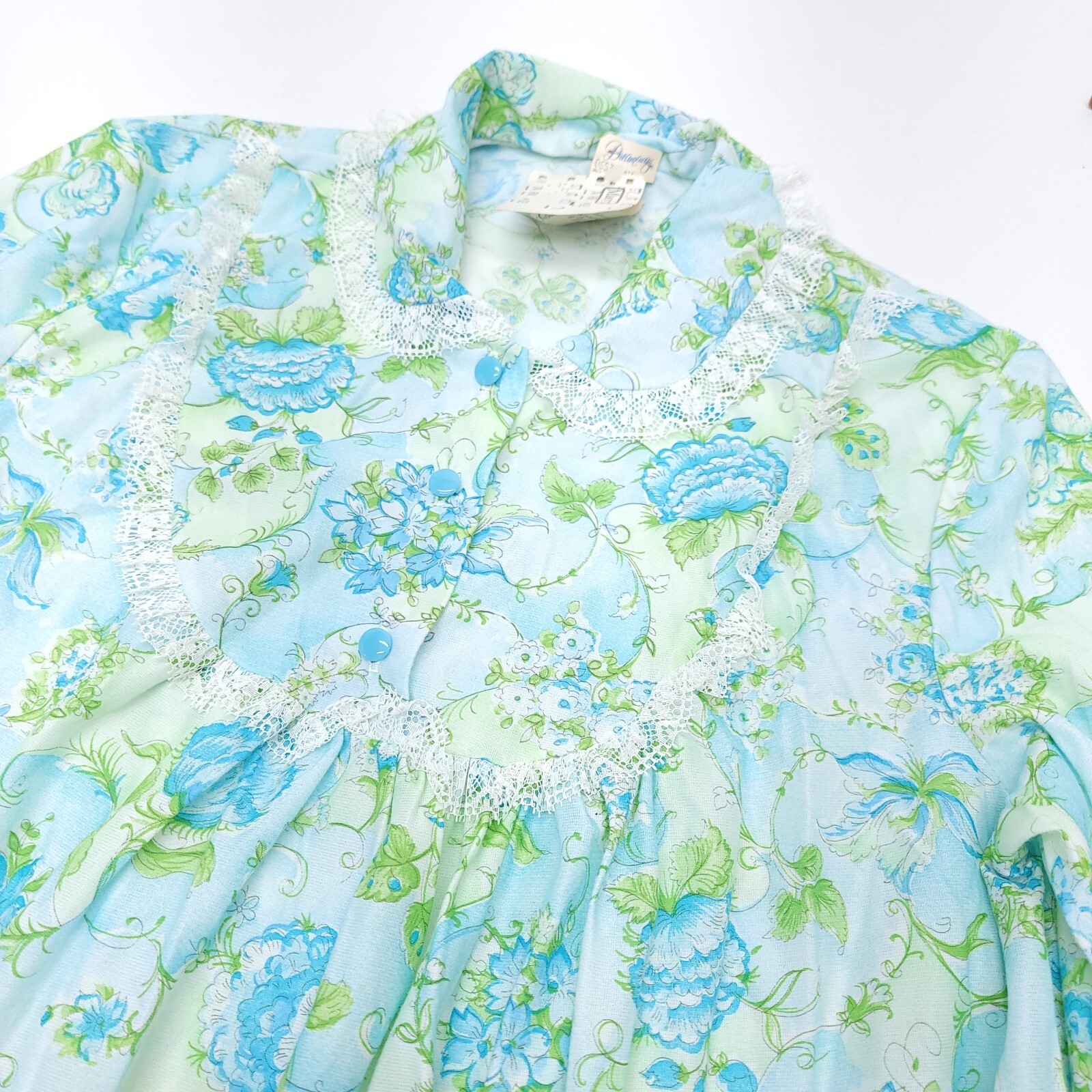 NWT Vintage Dream Away Long Sleeve Nightgown Lingerie Floral Blue Sz M 1974