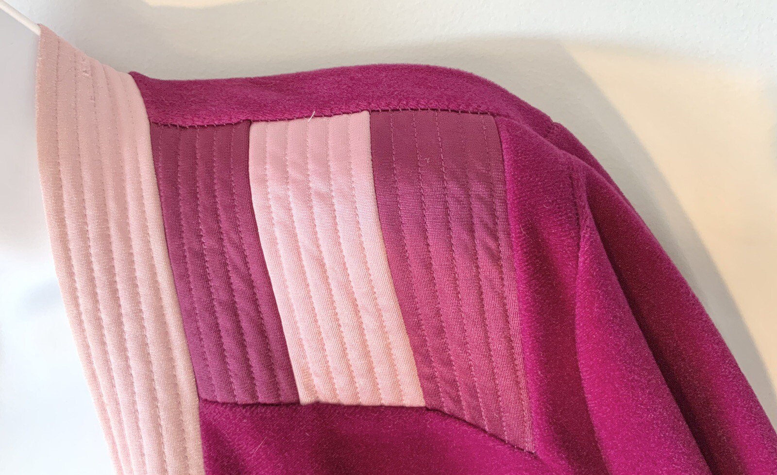 VANITY FAIR LONG FLEECE ROBE HOUSE COAT SZ 12 Fuscia Plum Side Pockets Tie Belt