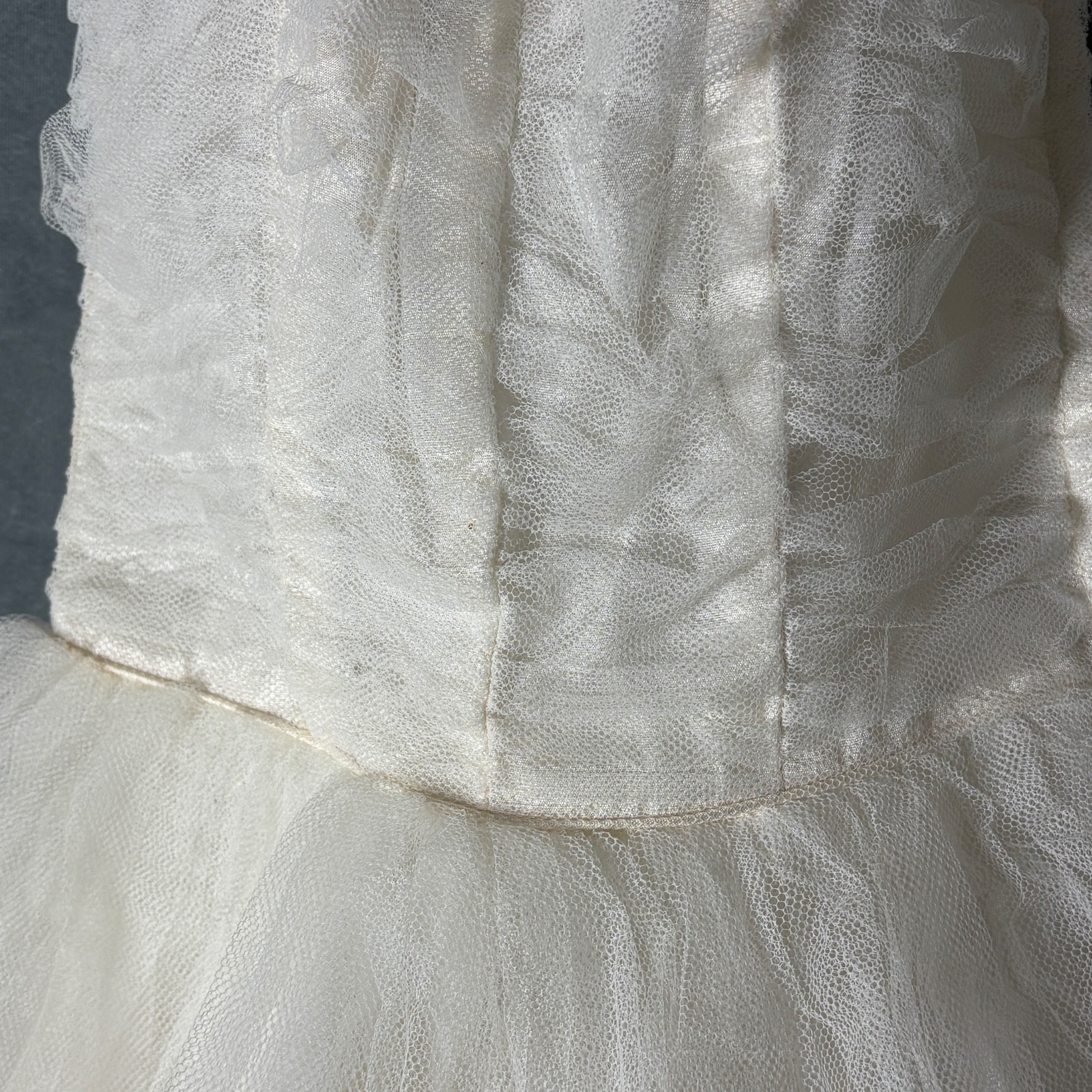 Vtg 1950s White Strapless Tulle Cupcake Wedding Party Dress Boning Roses XS S