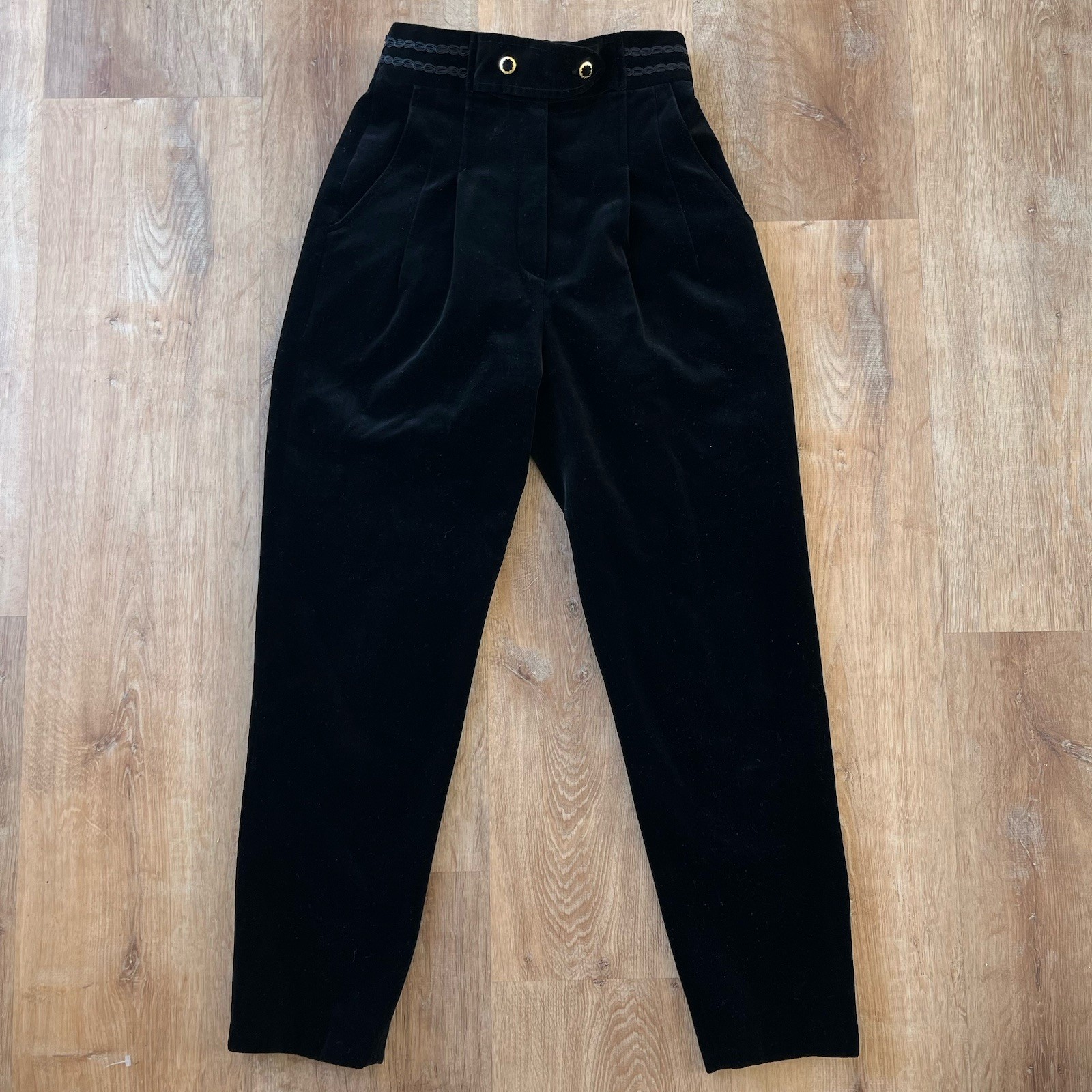 VTG Niedieck Black Velvet Pants Pleated Gold Belt Rope Detail Moody M FLAW