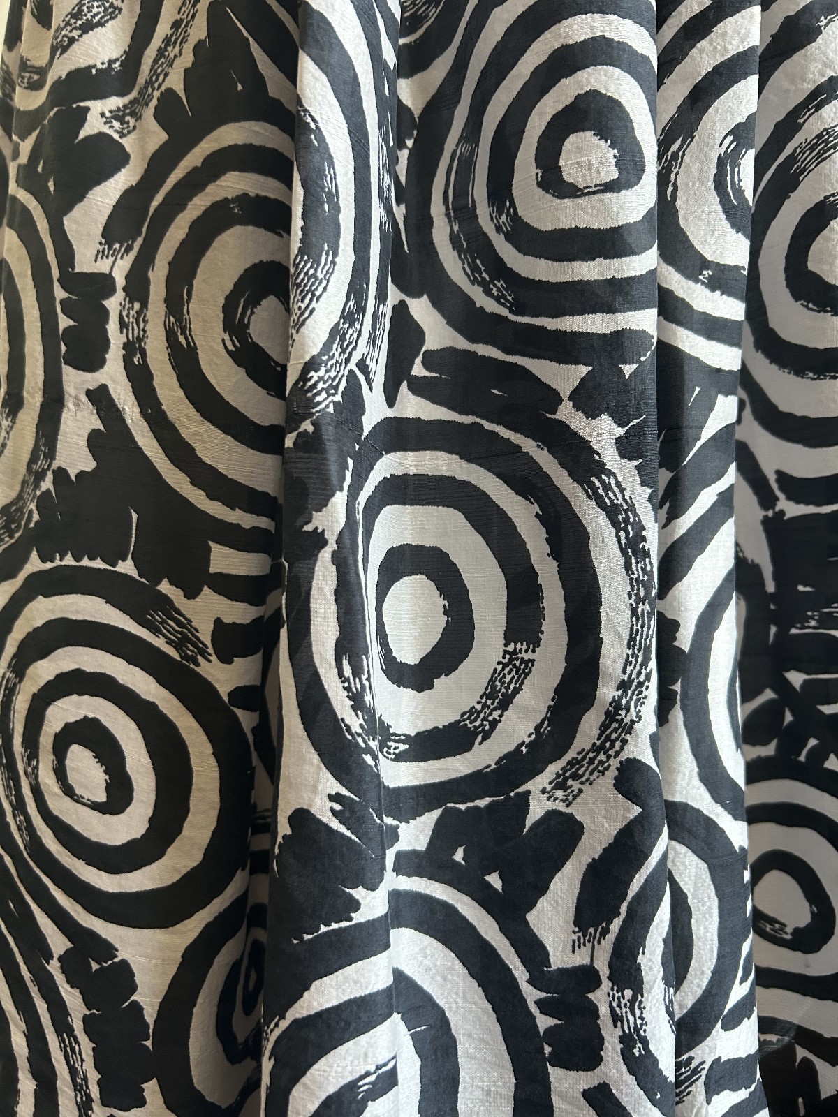 Vintage 1950s 100% Raw Silk Black & White Tea Dress-Boat Neck Fit Flare 27W Sm