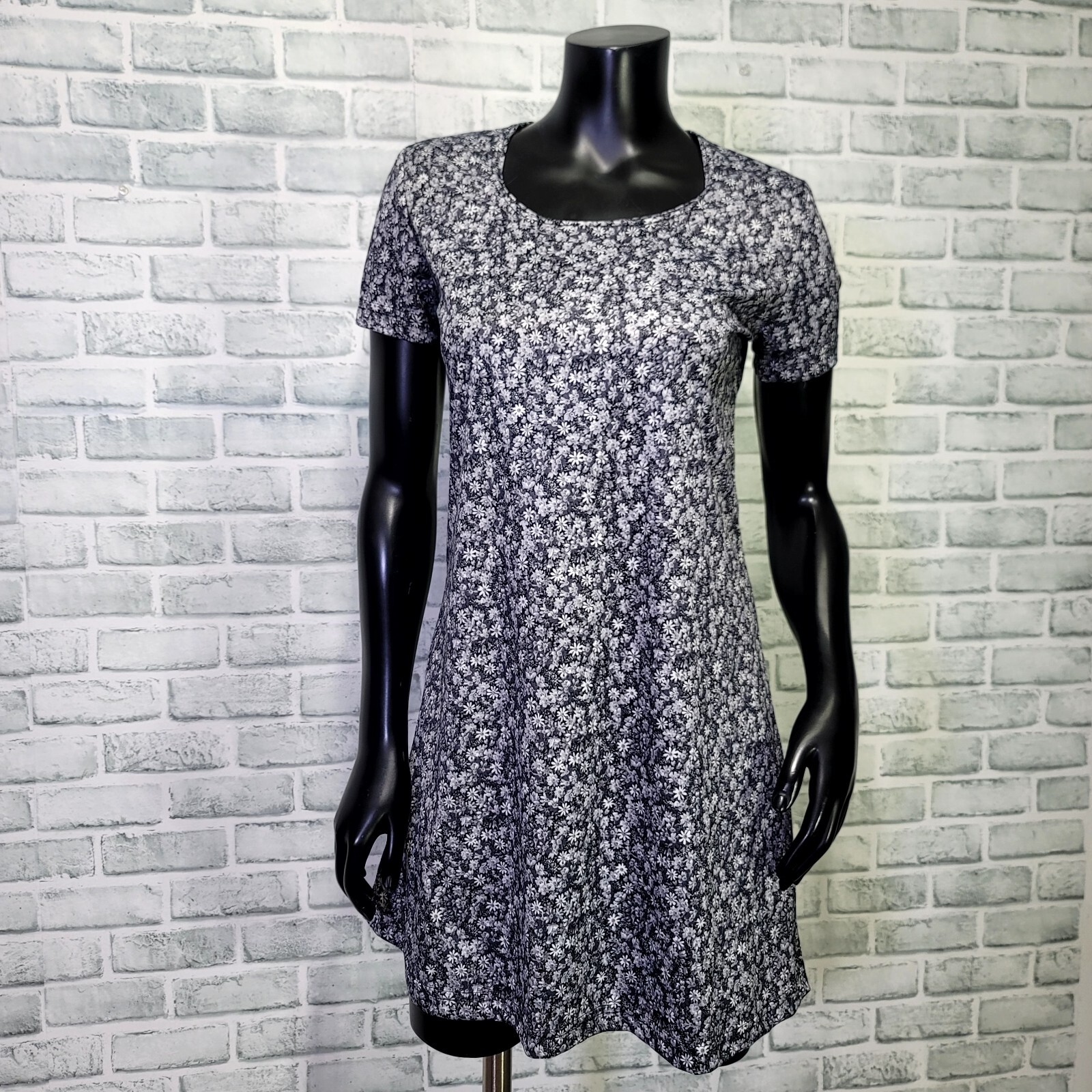 Vintage 90s Hana Size L Black Grey Dainty Daisy Floral Babydoll Mini Dress