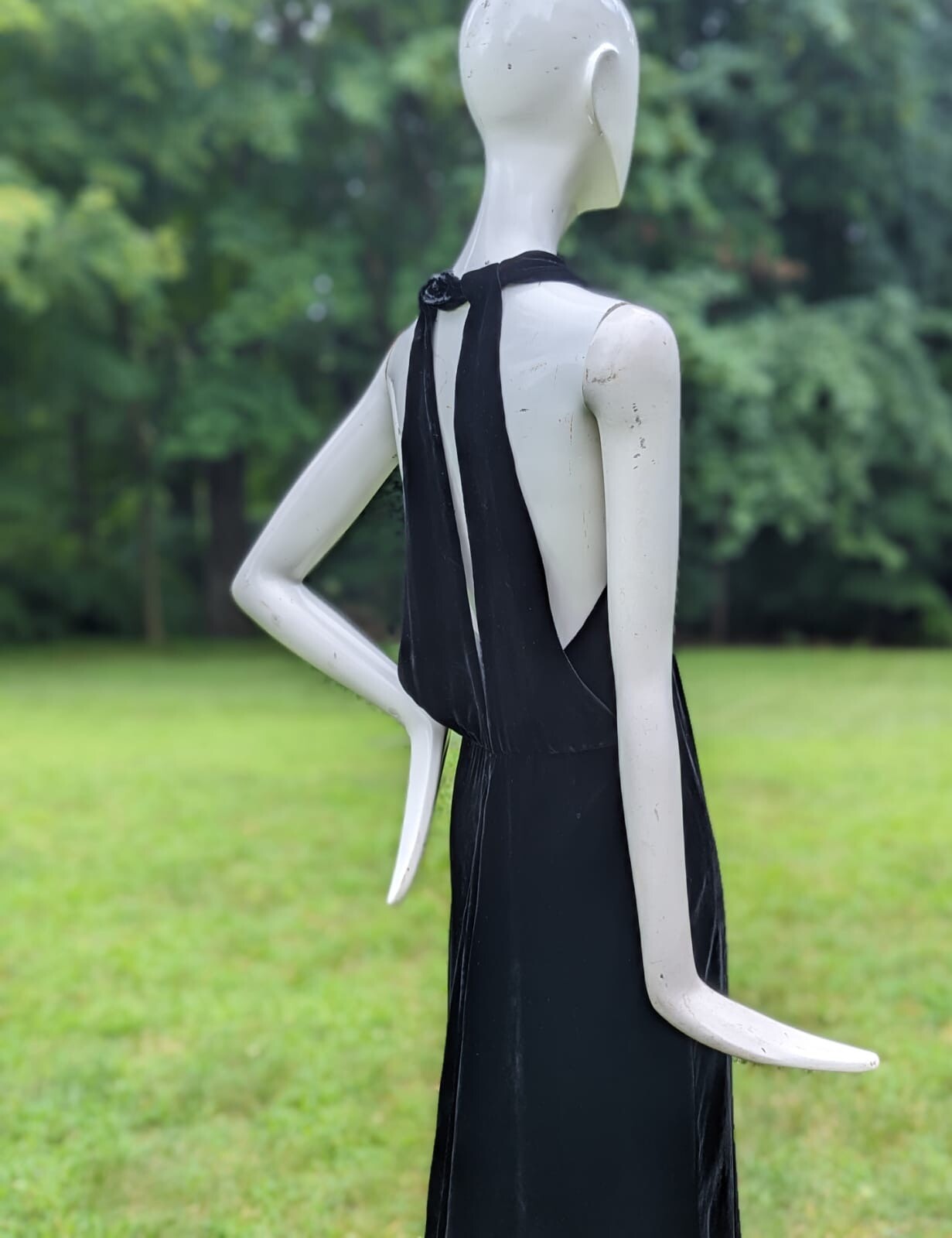 ALLURING 1930’S BLACK SILK VELVET LONG DRESS W OPEN DOUBLE STRAP BACK
