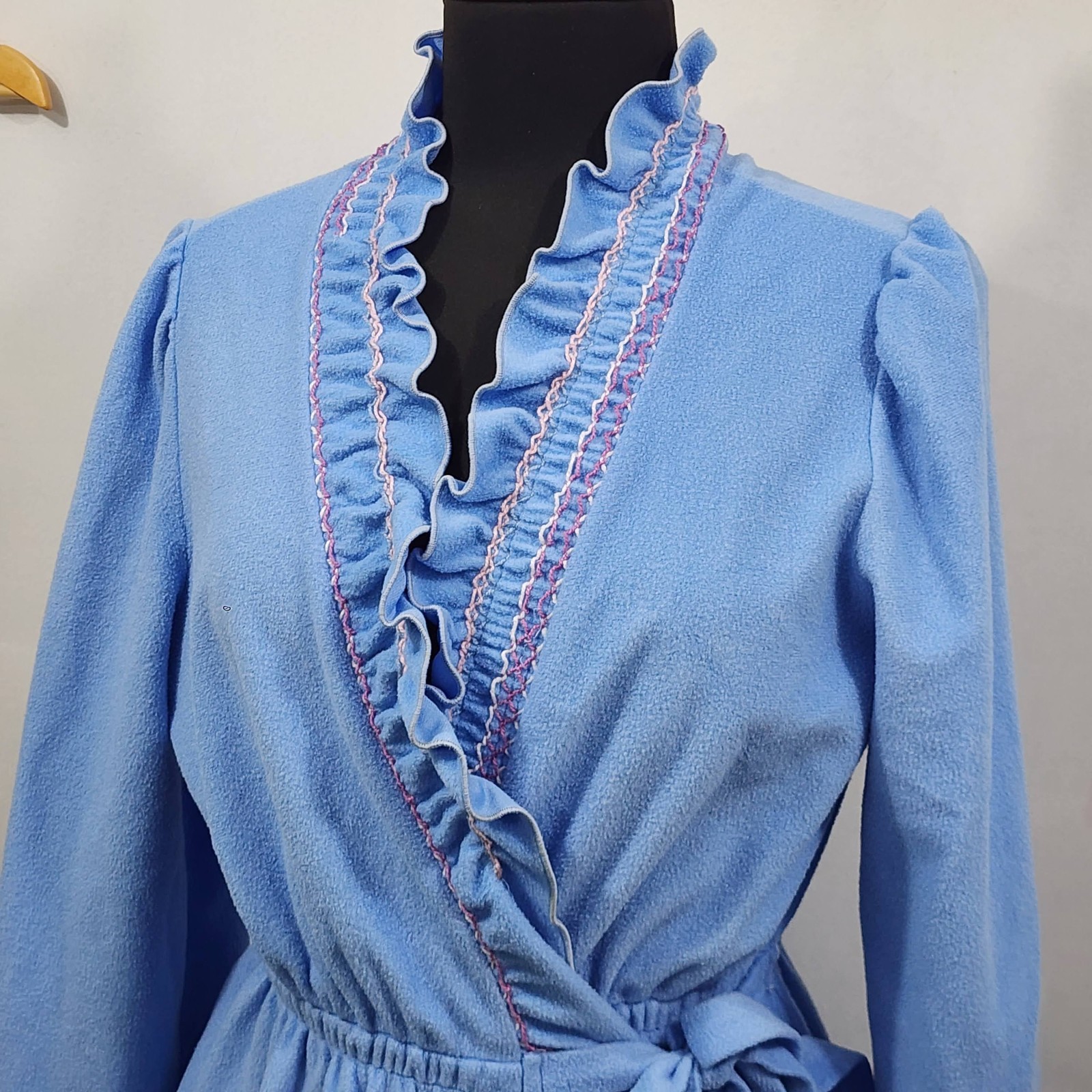 Vintage Famous Bodies Blue Terry Cloth Maxi Robe Ruffled Neckline Tie Waist Sz L
